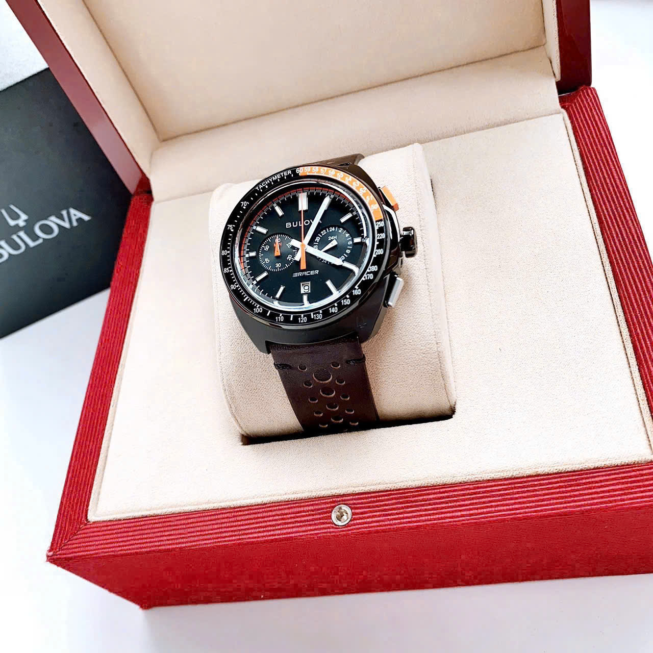 Đánh Giá Đồng Hồ Bulova 98B427 và 98B428 Thể Thao Nam – Phong Cách Mạnh Mẽ Chuẩn Mỹ, Thiết Kế Sang Trọng Và Đầy Cá Tính