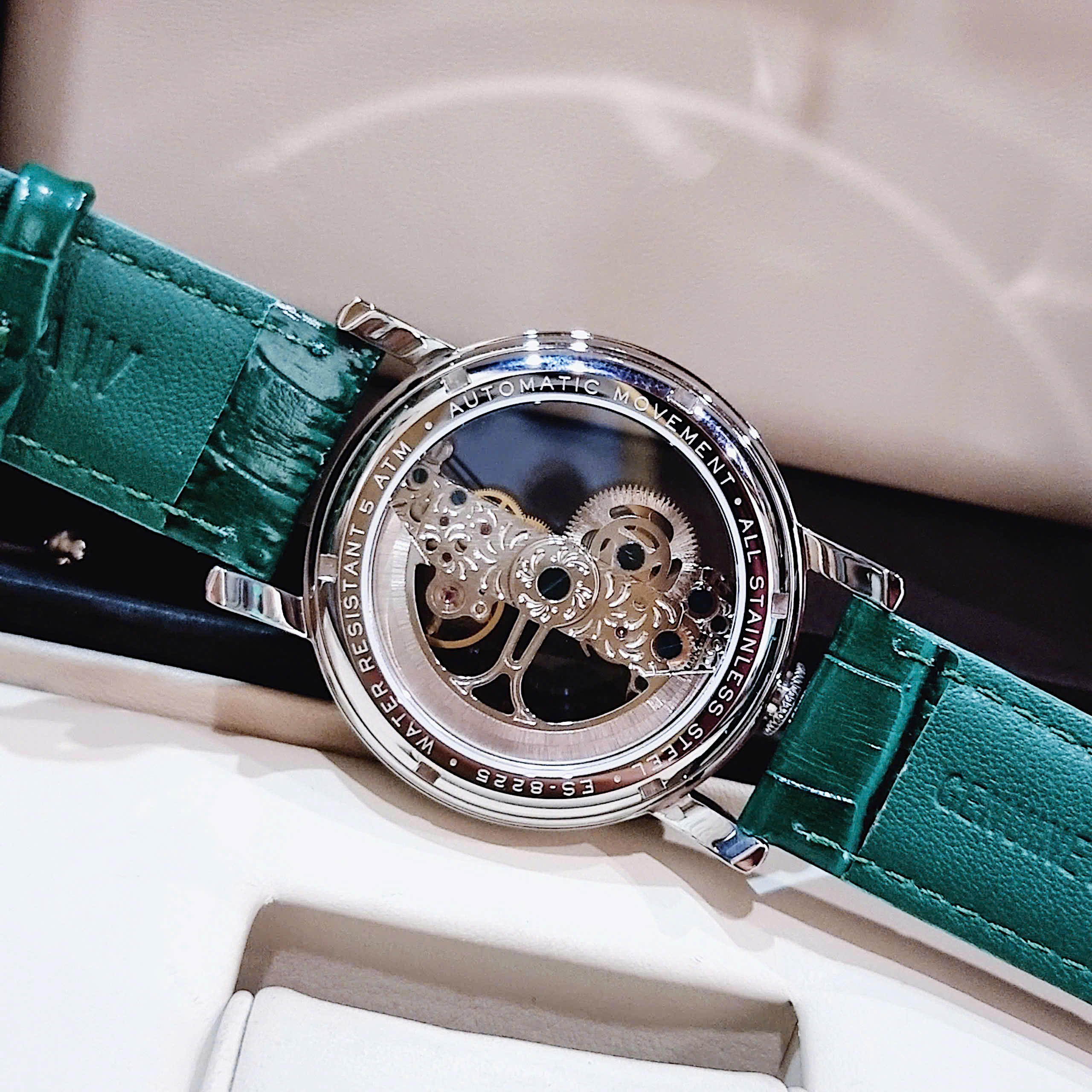Đánh Giá Đồng Hồ Thomas Earnshaw Automatic Skeleton – Nghệ Thuật Lộ Cơ Tinh Xảo, Phong Cách Cổ Điển Đầy Cuốn Hút