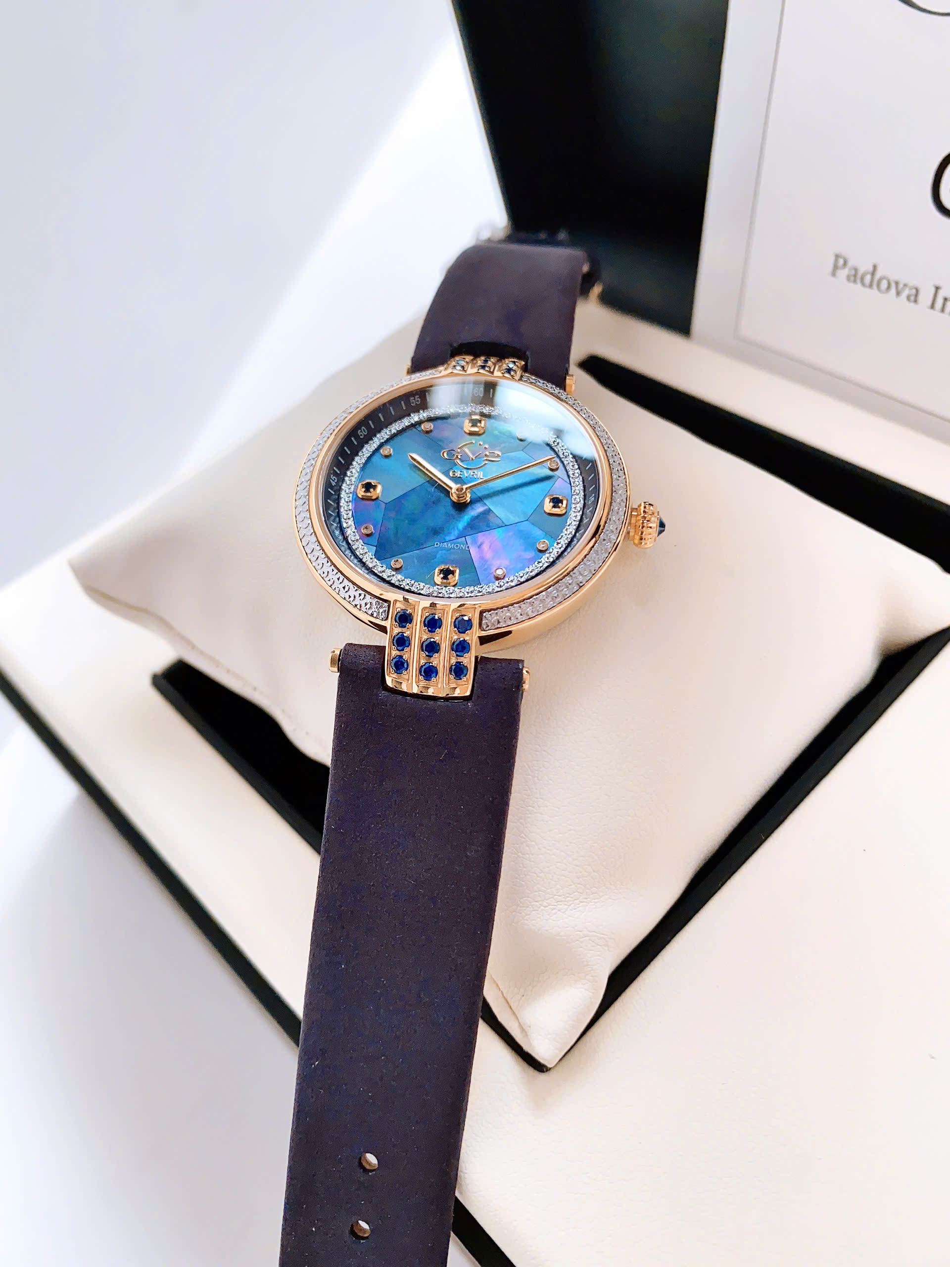 Đánh Giá Đồng Hồ Nữ GV2 By Gevril Matera 12802 – Tuyệt Tác Kim Cương Và Đá Quý Đến Từ Thụy Sỹ