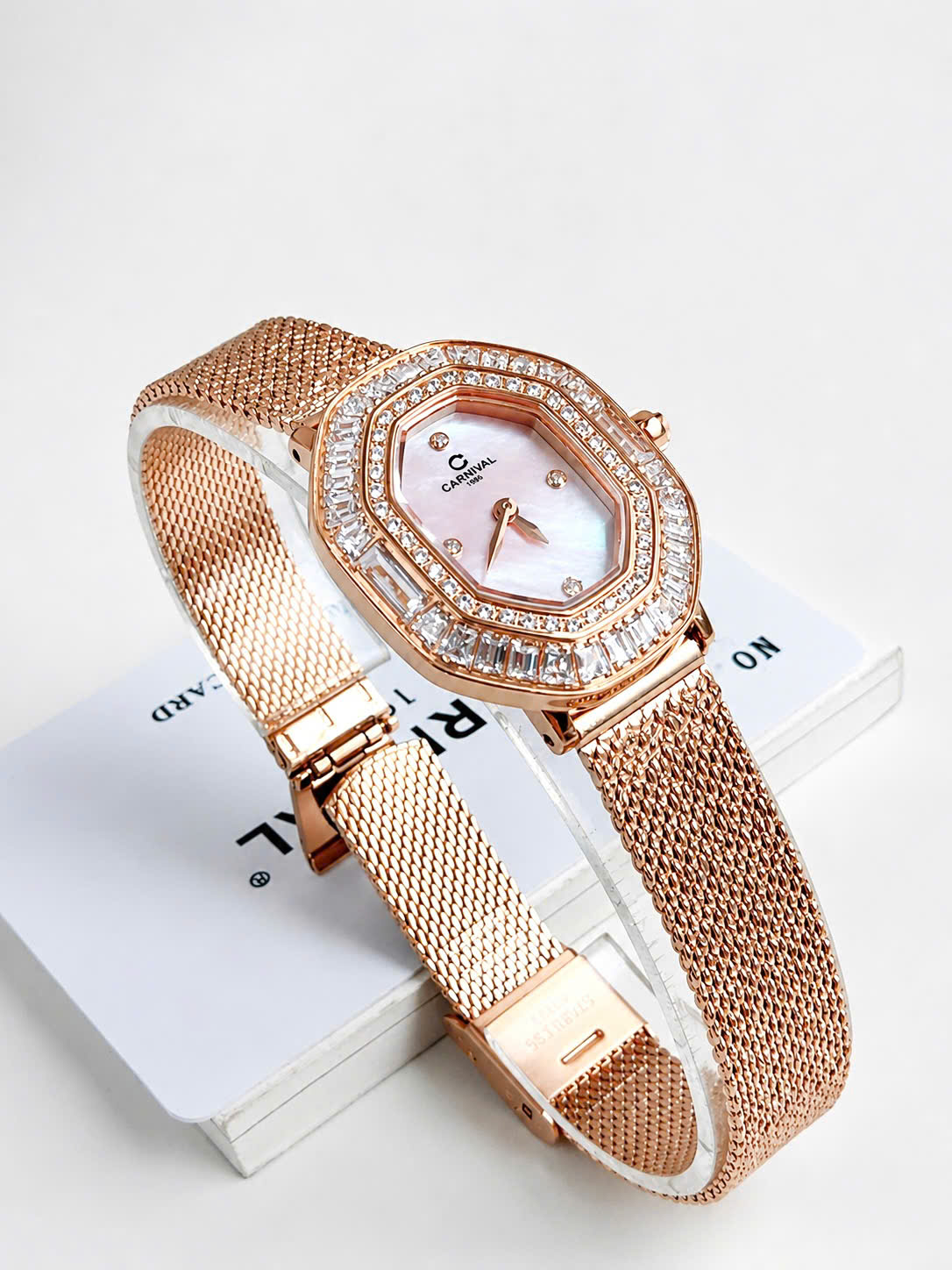 Đồng Hồ Nữ Carnival 8237L-VH-HK – Mặt Hồng Khảm Sang Trọng, Máy Quartz Thụy Sĩ, Dây Mesh Cao Cấp