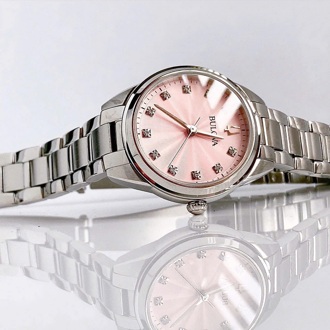 Đồng Hồ Bulova 96P249 Nữ Size 28mm Mặt Xanh Hồng Kim Cương