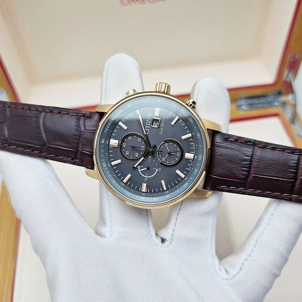 Đánh Giá Đồng Hồ Citizen Quartz Eco-Drive CA0843-11H – Chronograph Thể Thao Nam Tính, Kính Sapphire Và Công Nghệ Năng Lượng Ánh Sáng Đáng Giá
