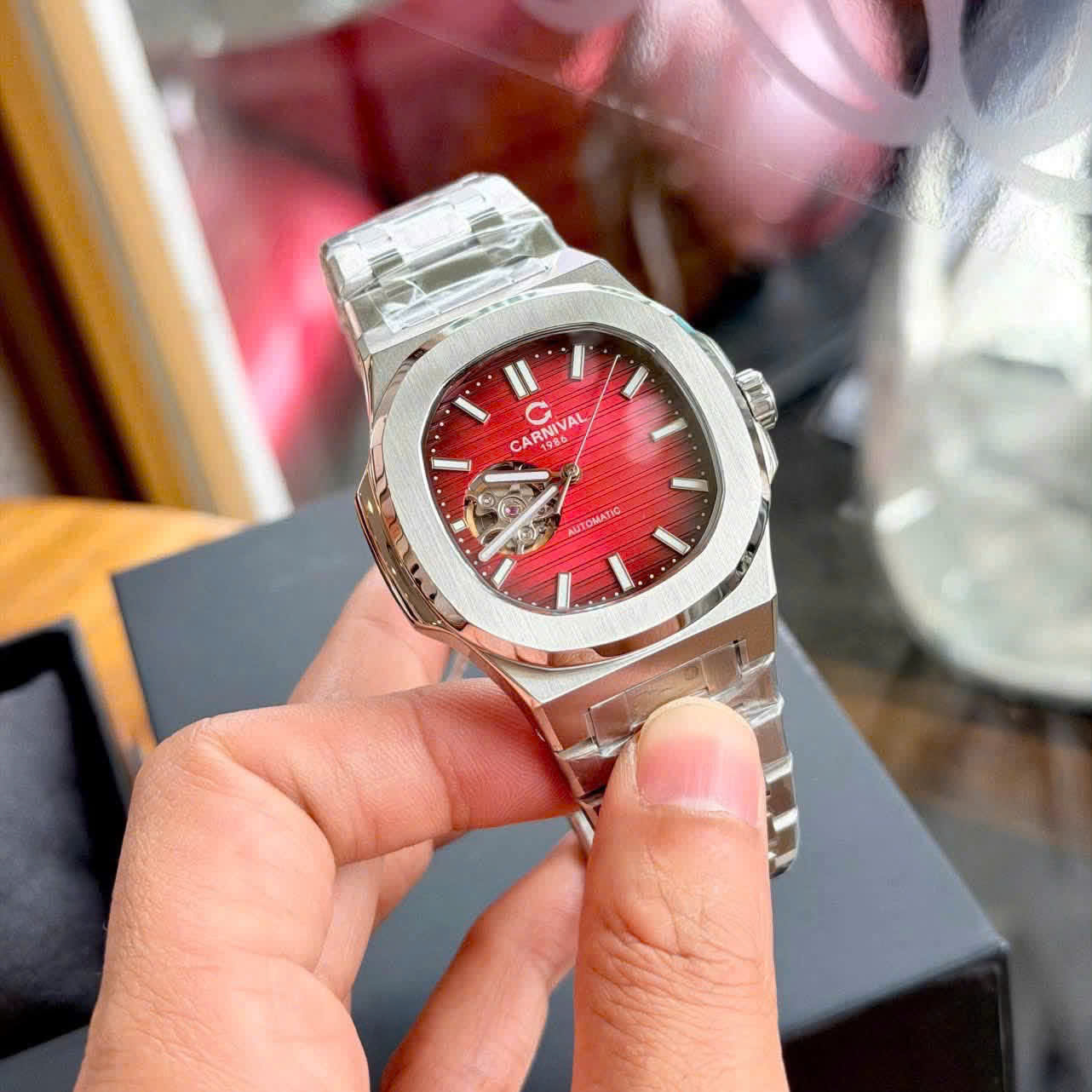 Đồng Hồ Carnival 8128G Automatic Japan – Open Heart Dáng Vuông, Phong Cách Thể Thao Sang Trọng