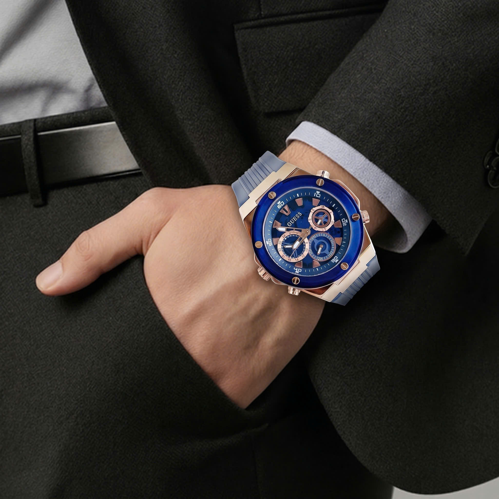 Đánh Giá Đồng Hồ Guess GW0425G3 – Thiết Kế Lộ Máy Cá Tính, Dáng Thể Thao Hiện Đại Và Phong Cách Đậm Chất Thời Trang Mỹ