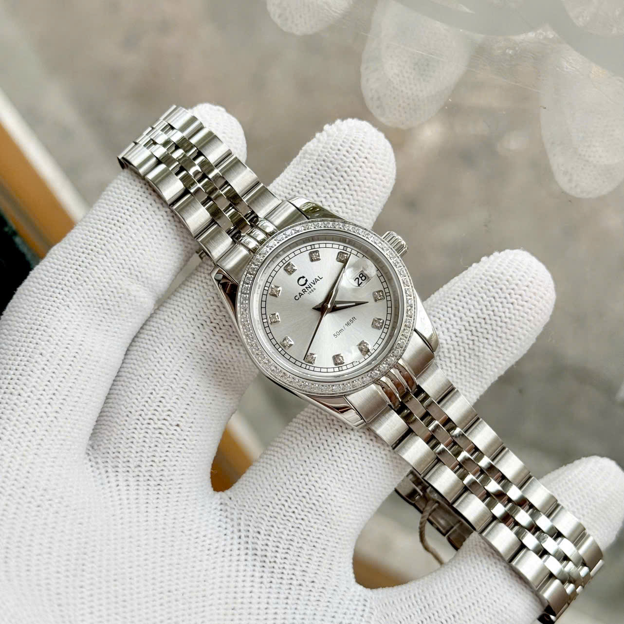 +9 Mẫu Đồng Hồ Carnival 8131L2 – Nữ 31mm Viền Đá, Kính saphire, Mặt Khảm Trai Sang Trọng đầy đủ màu