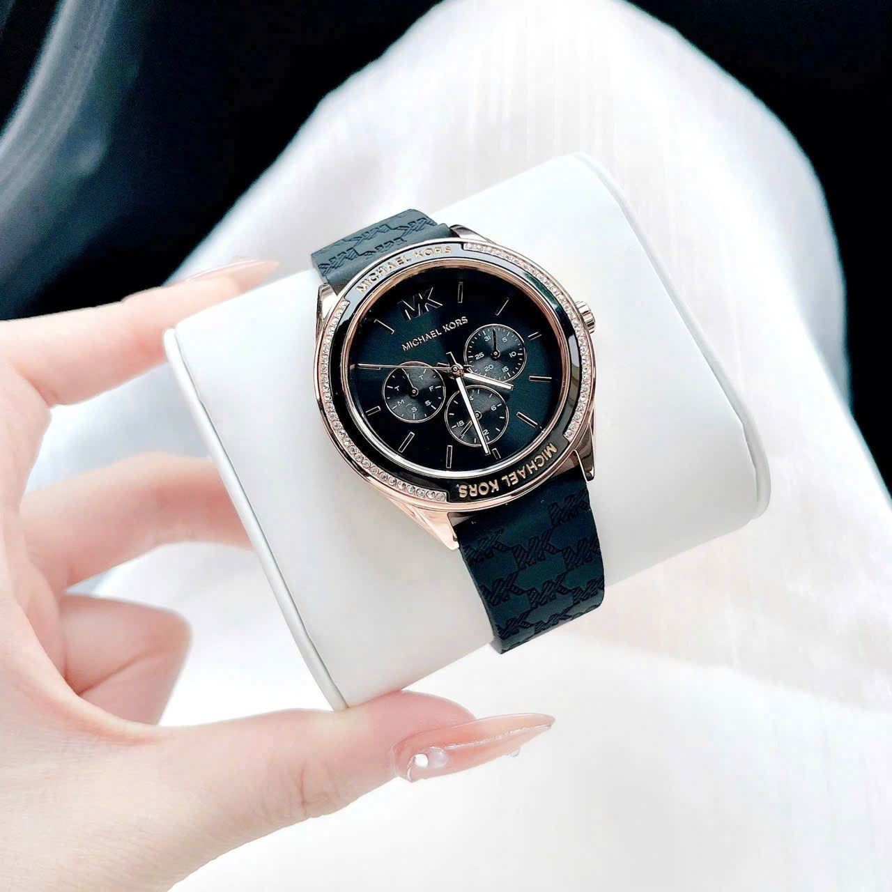 +15 Mẫu Đồng Hồ Nữ Michael Kors Chính Hãng – MK7366, MK7507, MK9187, MK2848, MK6184, MK7266, MKO1004, MKO1005, MK4821, MK2953, MK4407, MK4408, MK4827, MK2779