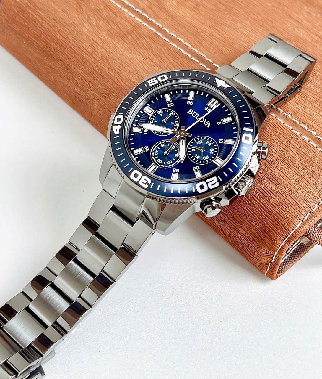 Đồng Hồ Bulova Nam Chronograph 98A171, 98A170, 98A246, 98A209 – Size 43mm, Thiết Kế Thể Thao Mạnh Mẽ