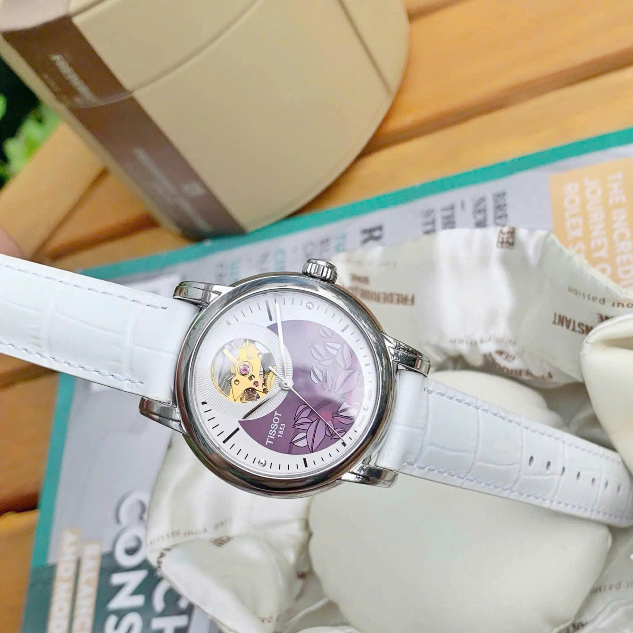 Đồng Hồ Tissot Lady Heart Automatic T050.207.16.031.00 – Vẻ Đẹp Cơ Khí Thụy Sĩ Dành Riêng Cho Phái Nữ