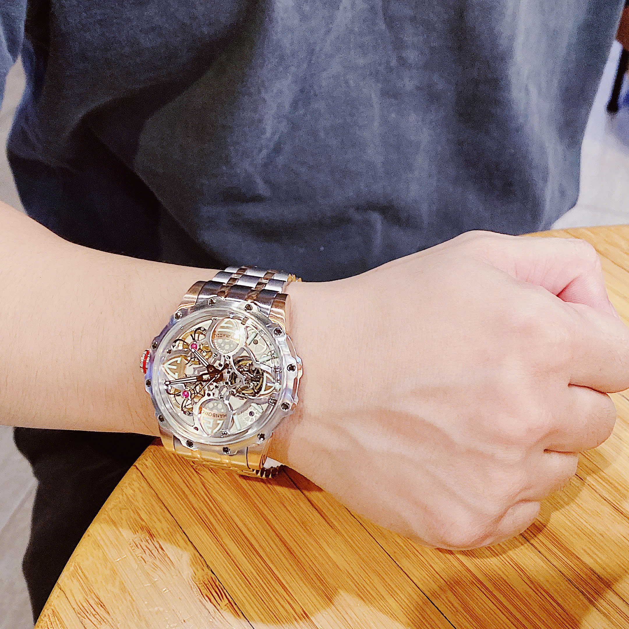 Cặp đôi đồng hồ Huboler Hanboro 2026 – Thiết kế đẳng cấp lấy cảm hứng từ Patek Philippe dành cho cặp đôi thời thượng