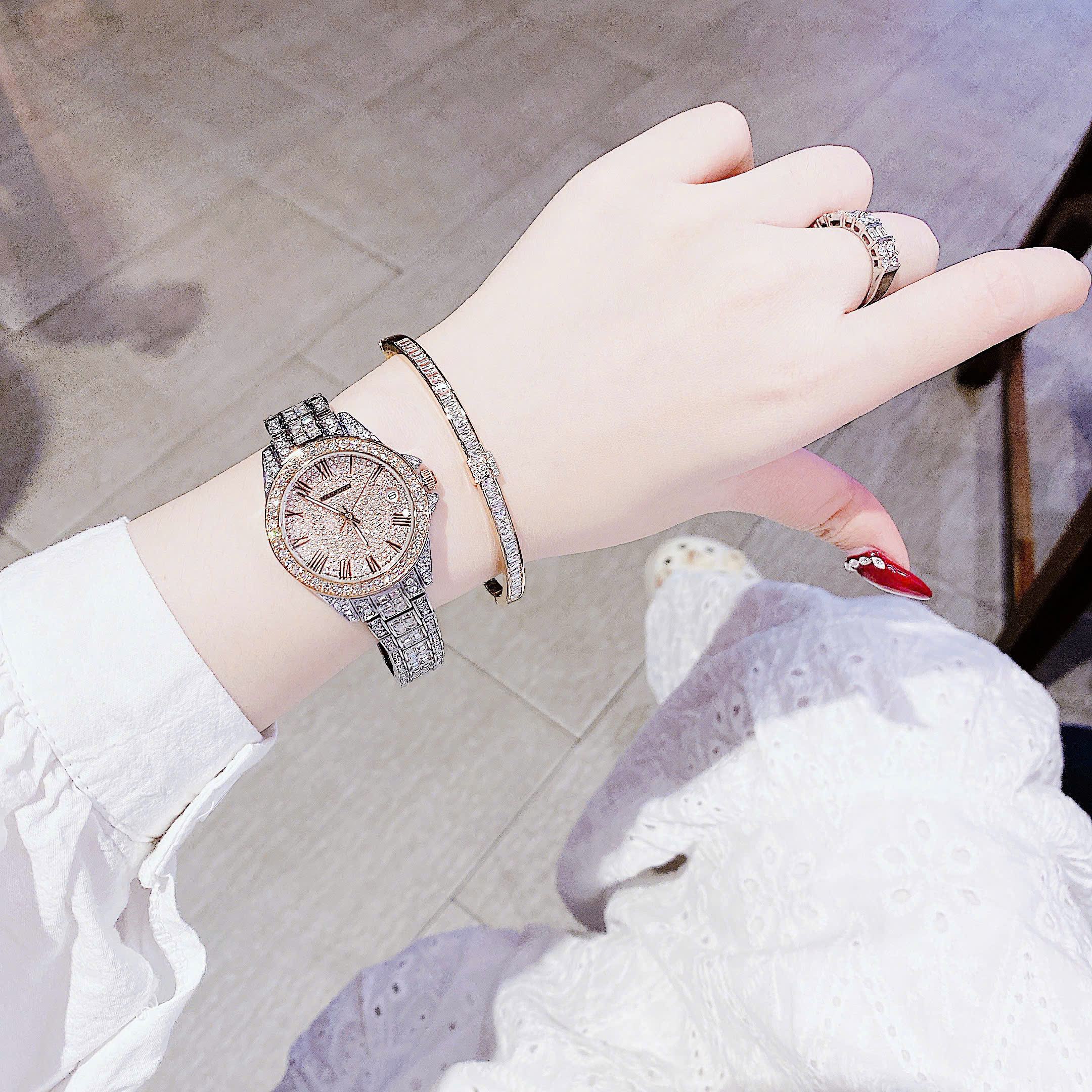 Cặp đôi đồng hồ Huboler Hanboro 2026 – Thiết kế đẳng cấp lấy cảm hứng từ Patek Philippe dành cho cặp đôi thời thượng