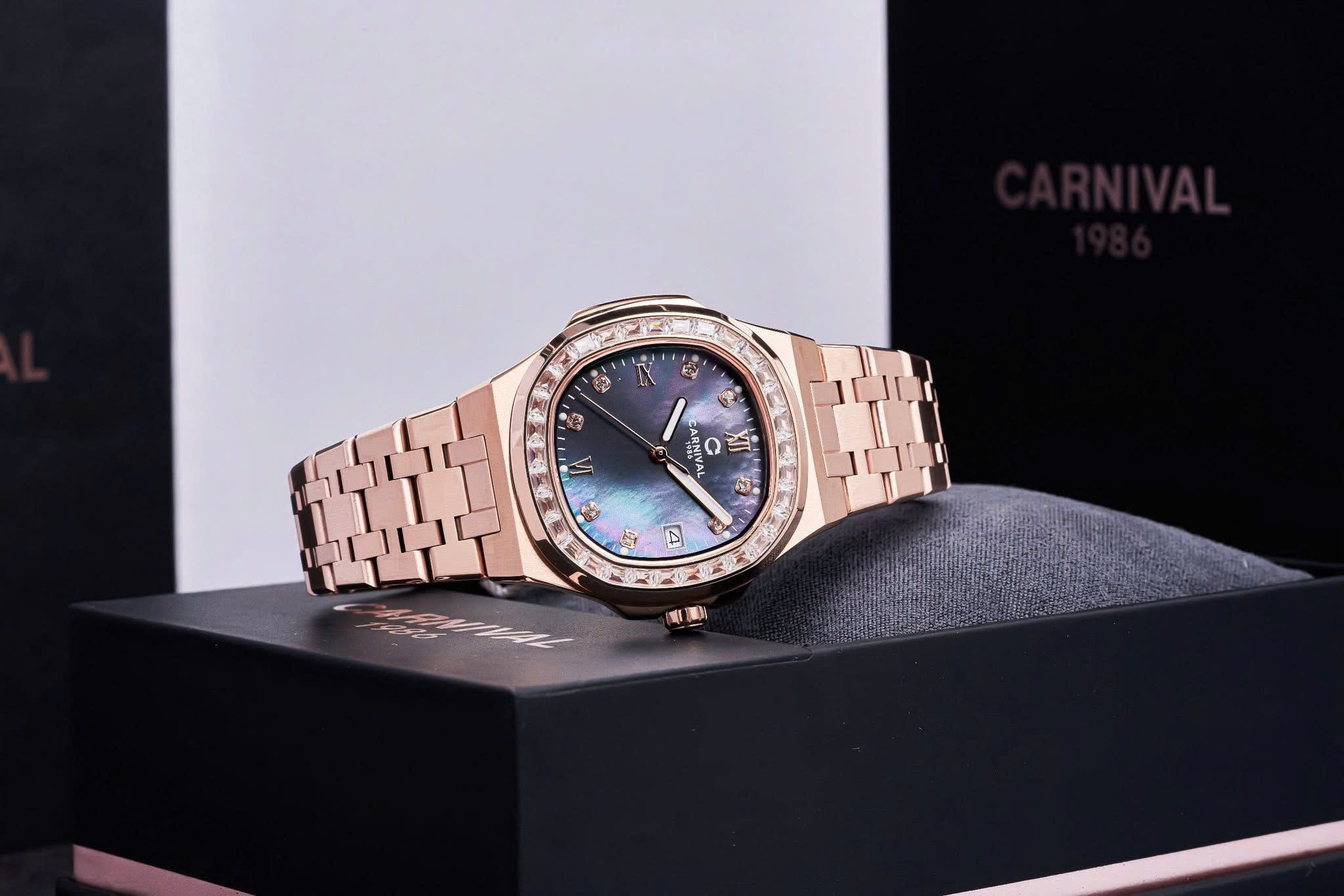 +28 mẫu Đồng hồ Carnival nữ 2026 – 8160L2: Vẻ đẹp sang trọng chuẩn Patek Philippe cho quý cô hiện đại