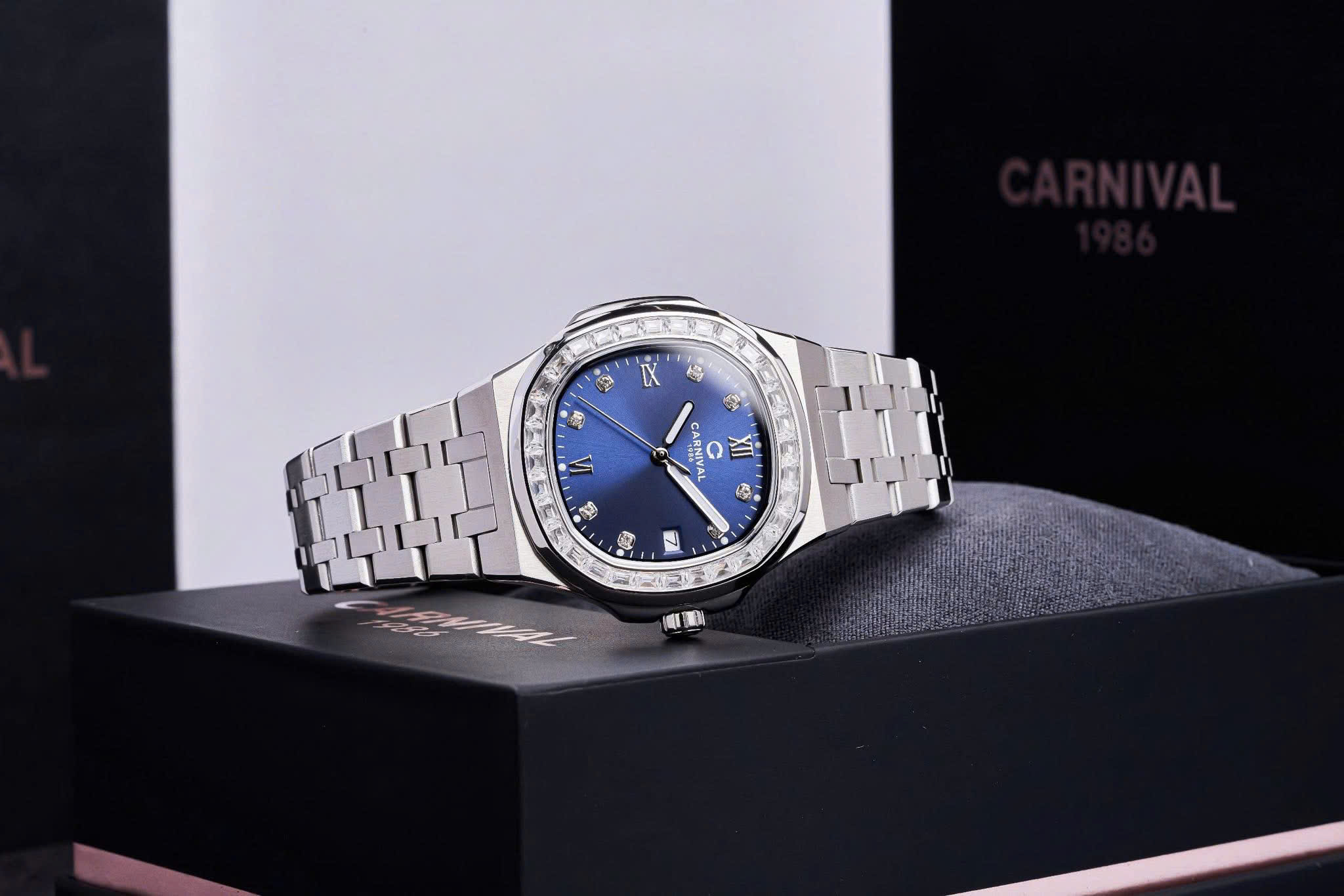 +28 mẫu Đồng hồ Carnival nữ 2026 – 8160L2: Vẻ đẹp sang trọng chuẩn Patek Philippe cho quý cô hiện đại