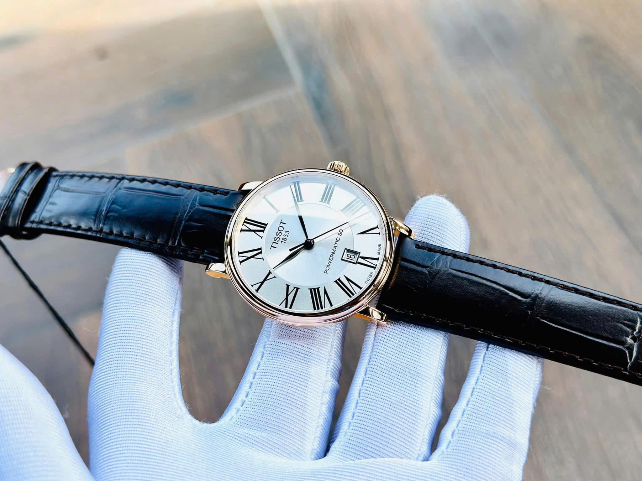 Đồng hồ Tissot T122.407.36.033.00 – Chuẩn mực của vẻ đẹp cổ điển Thụy Sĩ dành cho quý ông hiện đại