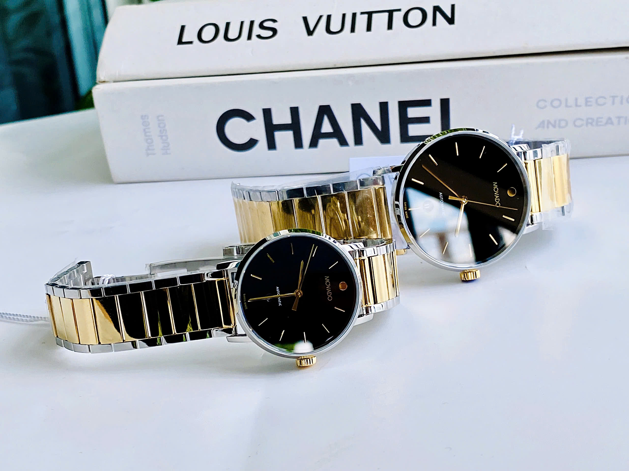 Đồng hồ cặp đôi Movado Museum Classic Automatic – Biểu tượng sang chảnh bậc nhất của Movado 0607689 & 0607697 Automatic Museum Classic Black Dial Demi Gold Stainless Steel For Couple