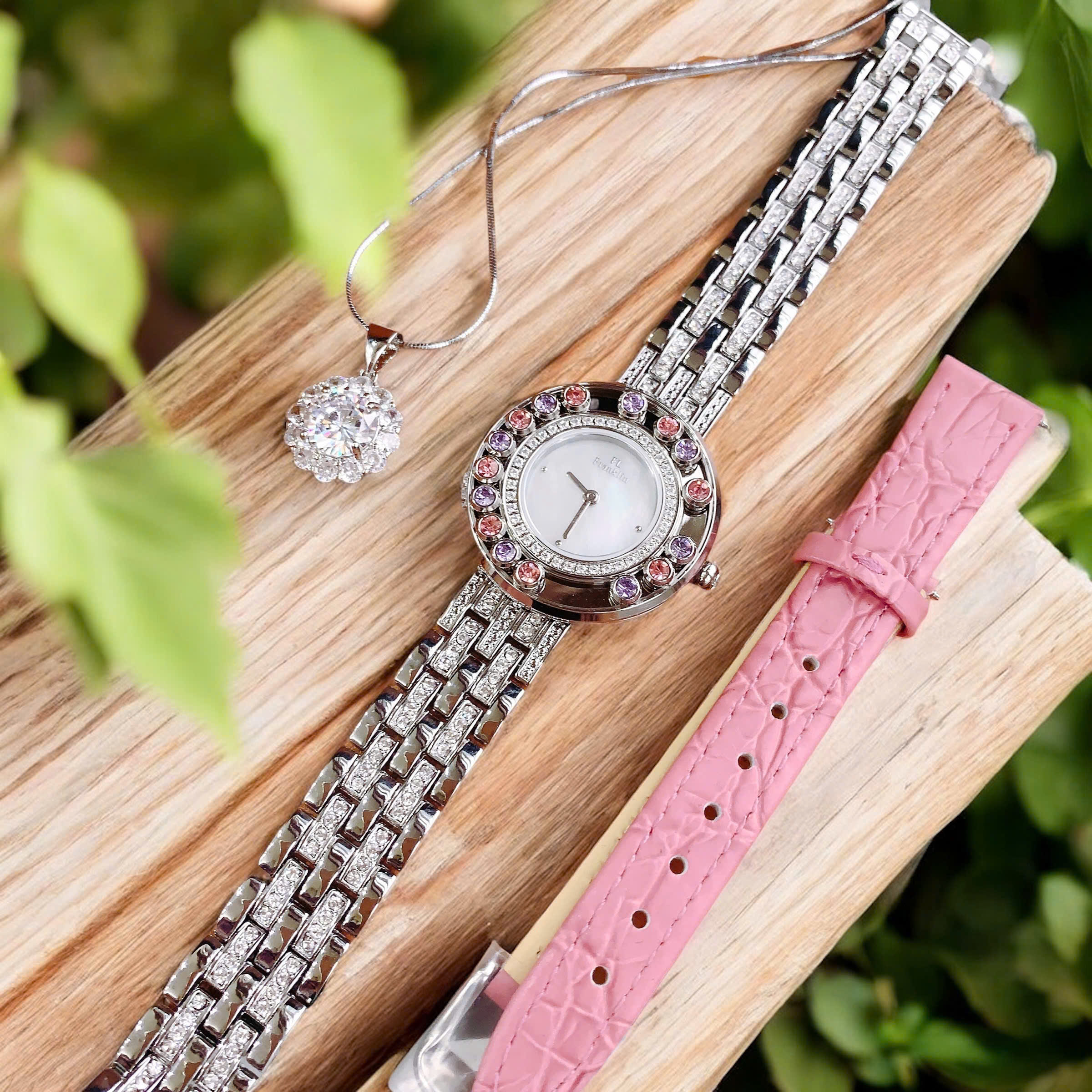 Đồng hồ FL5888 Franklin – Biểu tượng của vẻ đẹp sang chảnh hiện đại