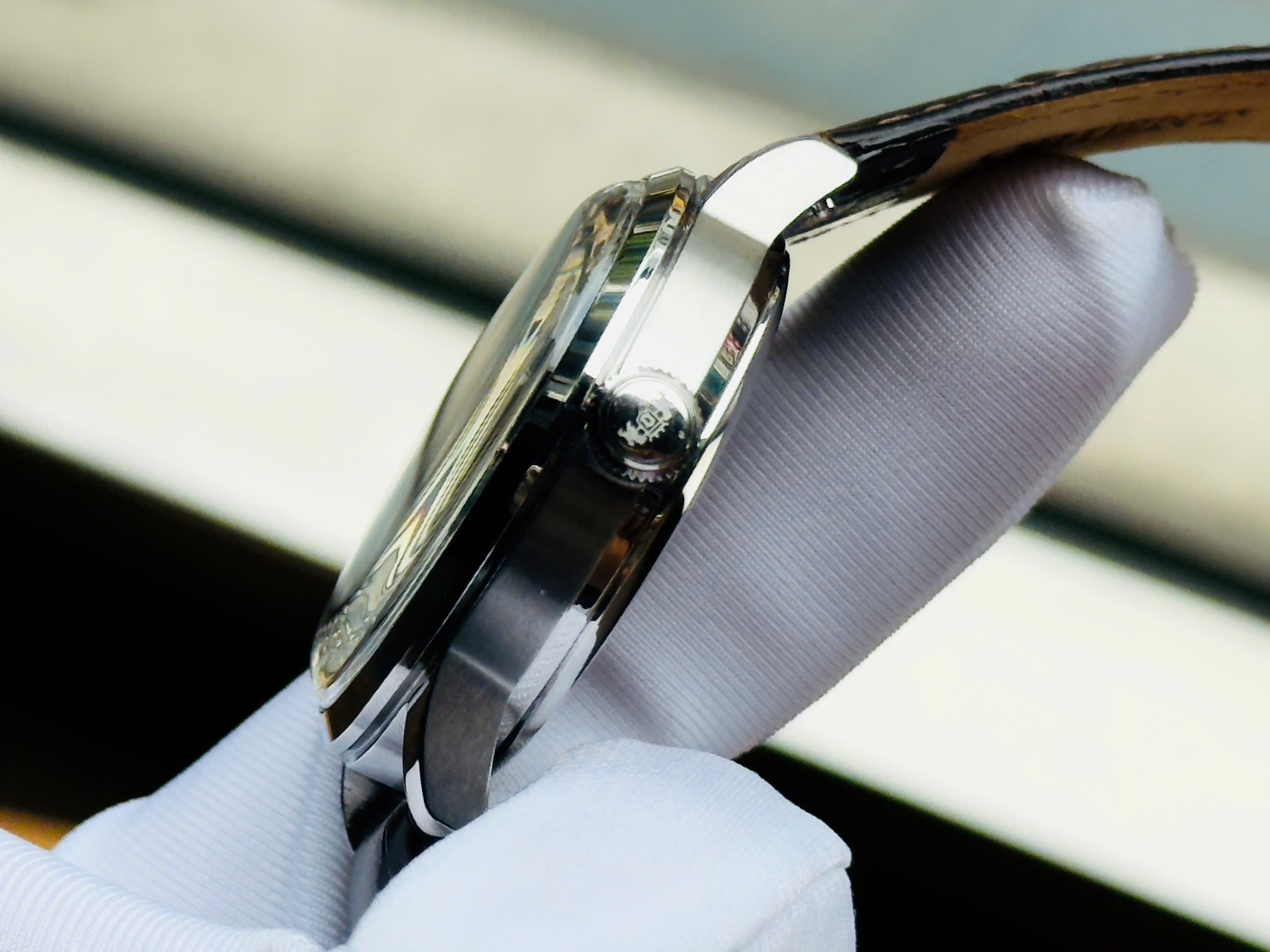 Đồng hồ Orient Sun and Moon Gen 7 Classic RA-AK0805E30B Phiên Bản Xanh Ngọc Hiếm – Vẻ Đẹp Gần Như Limited