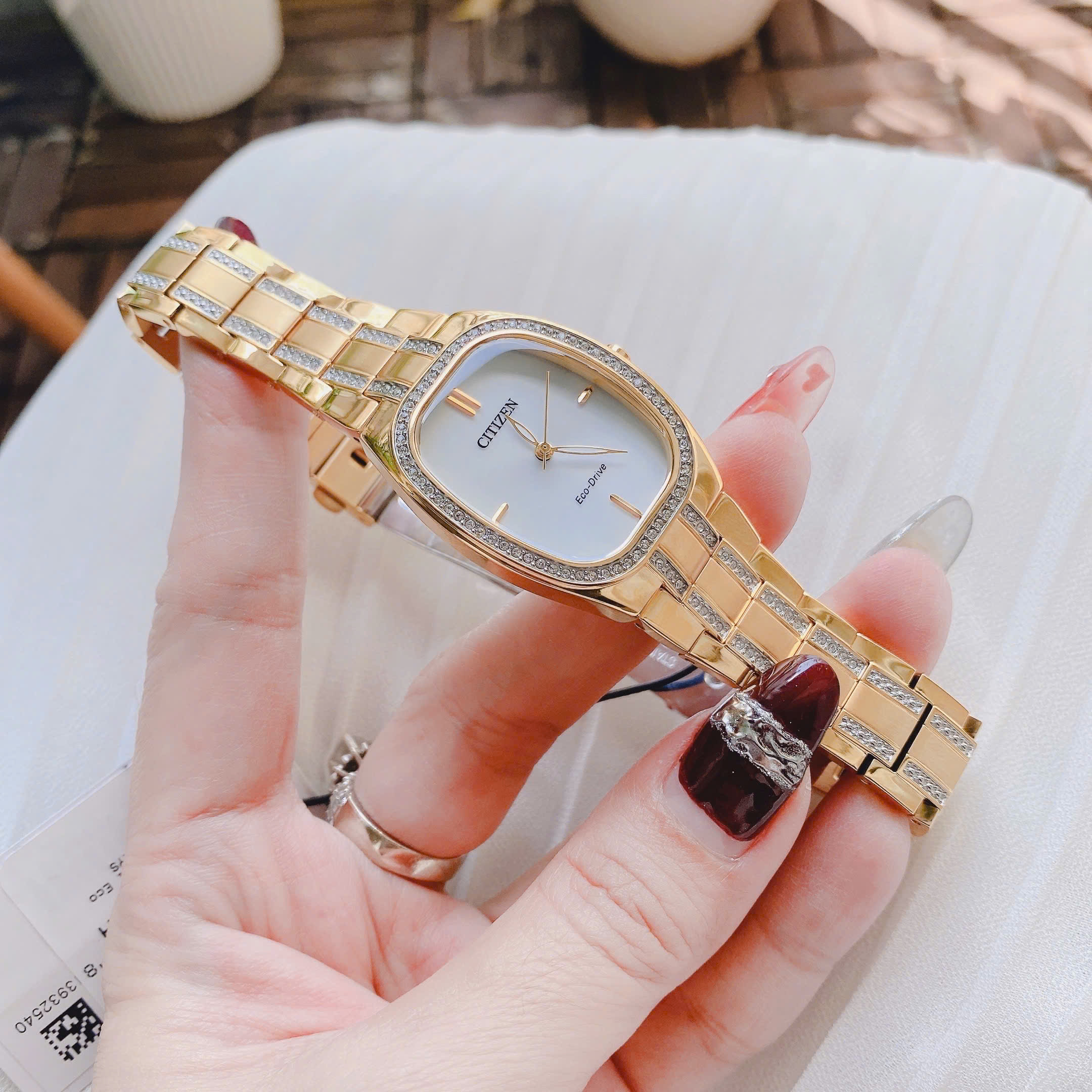 Đồng hồ Citizen EM1082-50A nữ – Vẻ đẹp thanh lịch kết hợp công nghệ Eco-Drive hiện đại