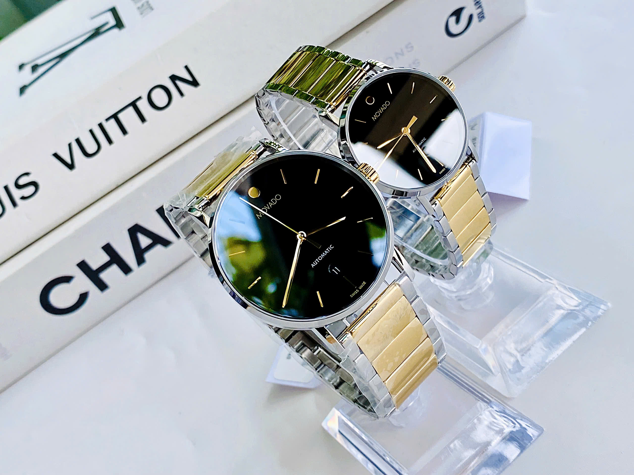 Đồng hồ Movado Museum Classic Automatic cặp đôi – Phiên bản hiếm, thiết kế sang trọng, đậm dấu ấn biểu tượng