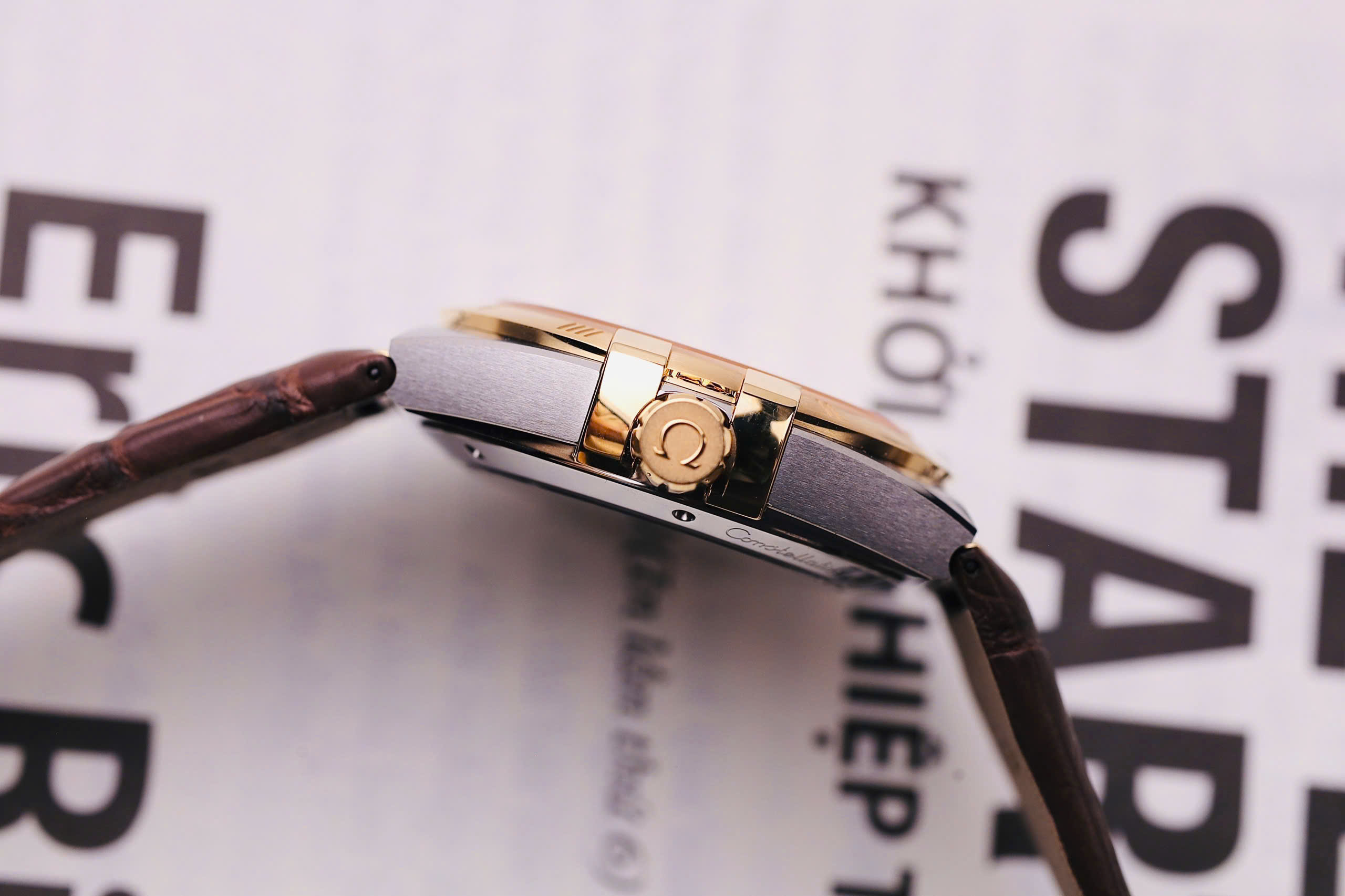 Đồng Hồ Omega Constellation Co-Axial Master Chronometer 131.23.39.20.08.001 – Biểu Tượng Đẳng Cấp Của Sự Sang Trọng Hiện Đại