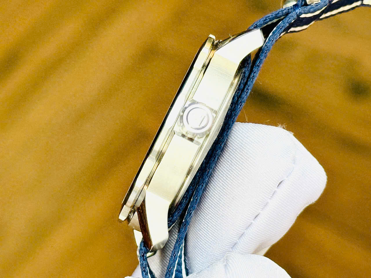 Đồng hồ Tissot Quickster NBA T095.410.17.037.01 – Phiên bản kỷ niệm NBA siêu hiếm, trẻ trung và năng động