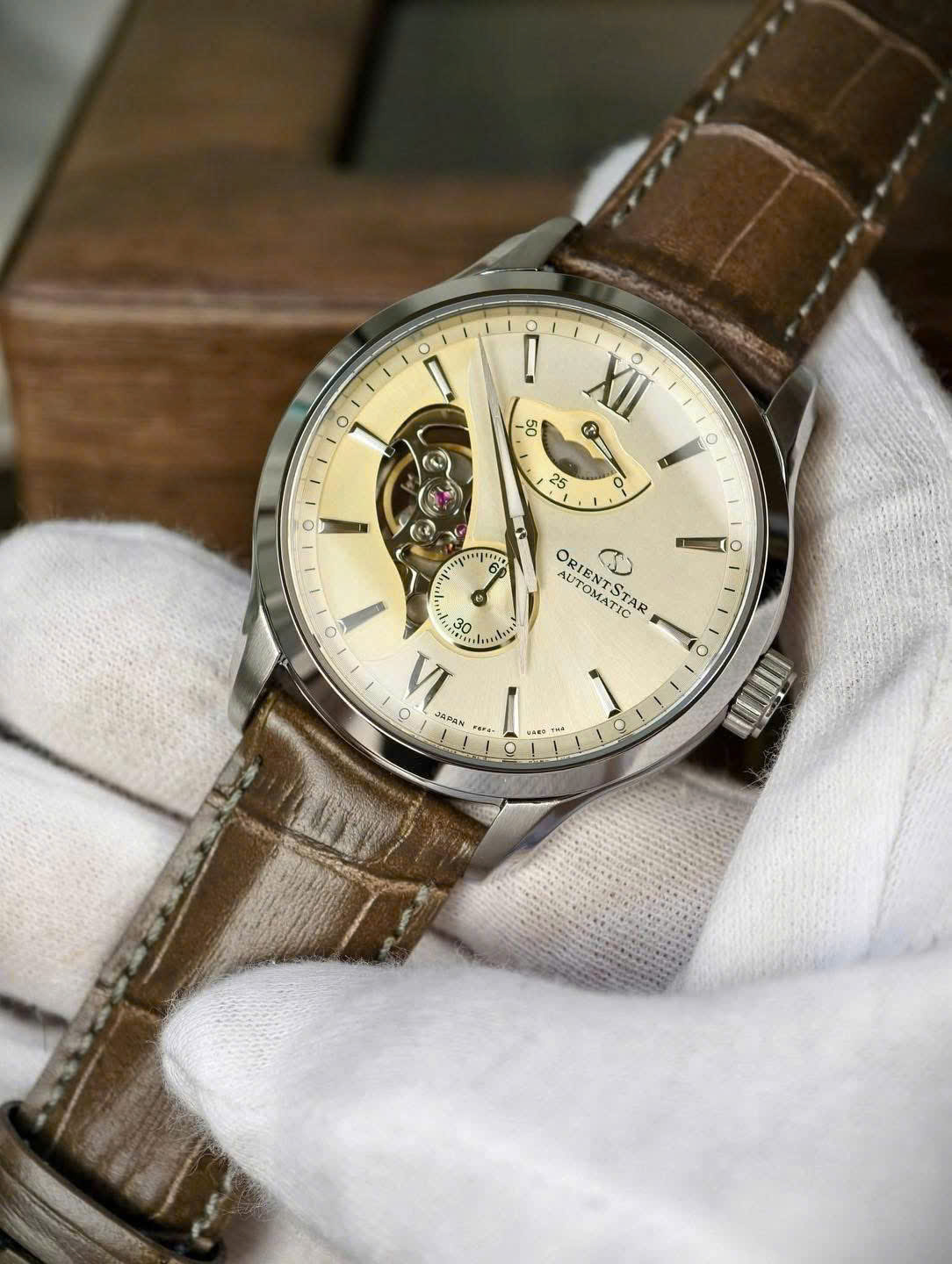 Đồng hồ Orient Star Layer RE-AV0B10G00B (RK-AV0B10G) – Tuyệt tác Automatic dial vàng champagne mới 