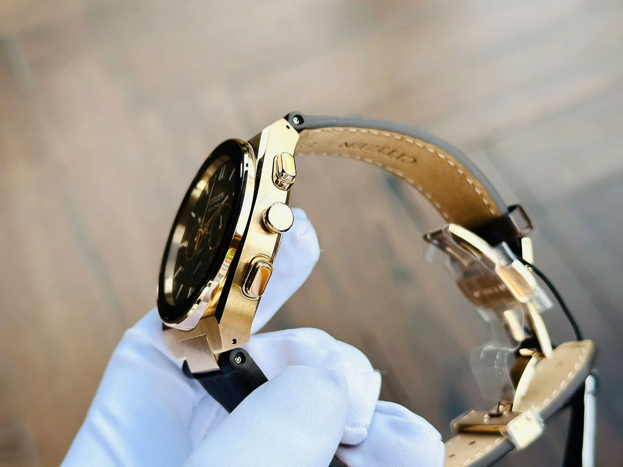 Đánh Giá Đồng Hồ Citizen Chronograph Axiom SC CA4583-01E – Thiết Kế Thể Thao Thanh Lịch, Eco-Drive Hiện Đại Và Cực Kỳ Khác Biệt