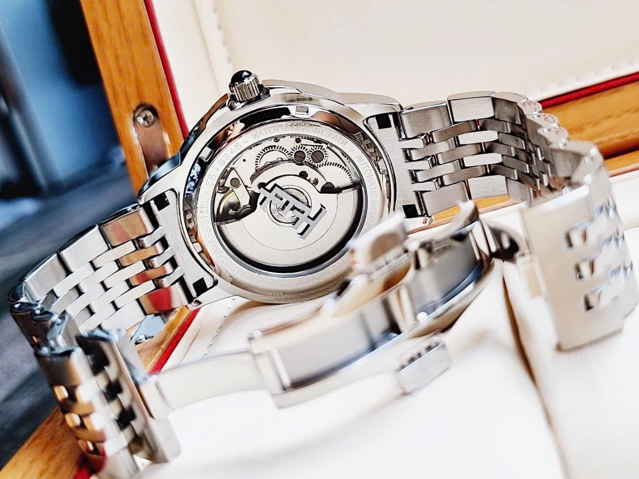 Đồng hồ Thomas Earnshaw ES-8241 Skeleton 3 Hand Automatic Phiên Bản Skeleton Hiếm – Lần Đầu Xuất Hiện Tại Việt Nam