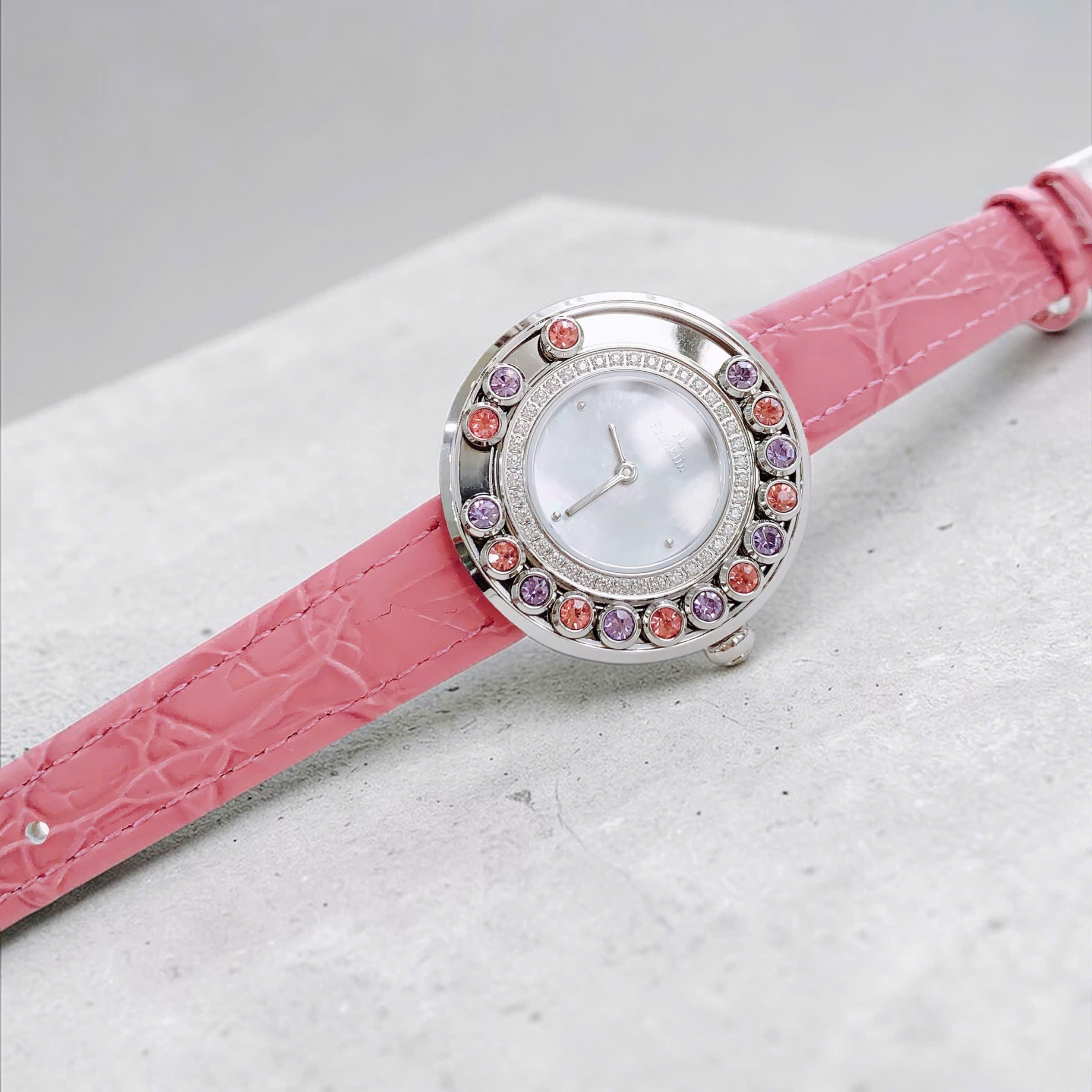 Đồng hồ FL5888 Franklin – Biểu tượng của vẻ đẹp sang chảnh hiện đại