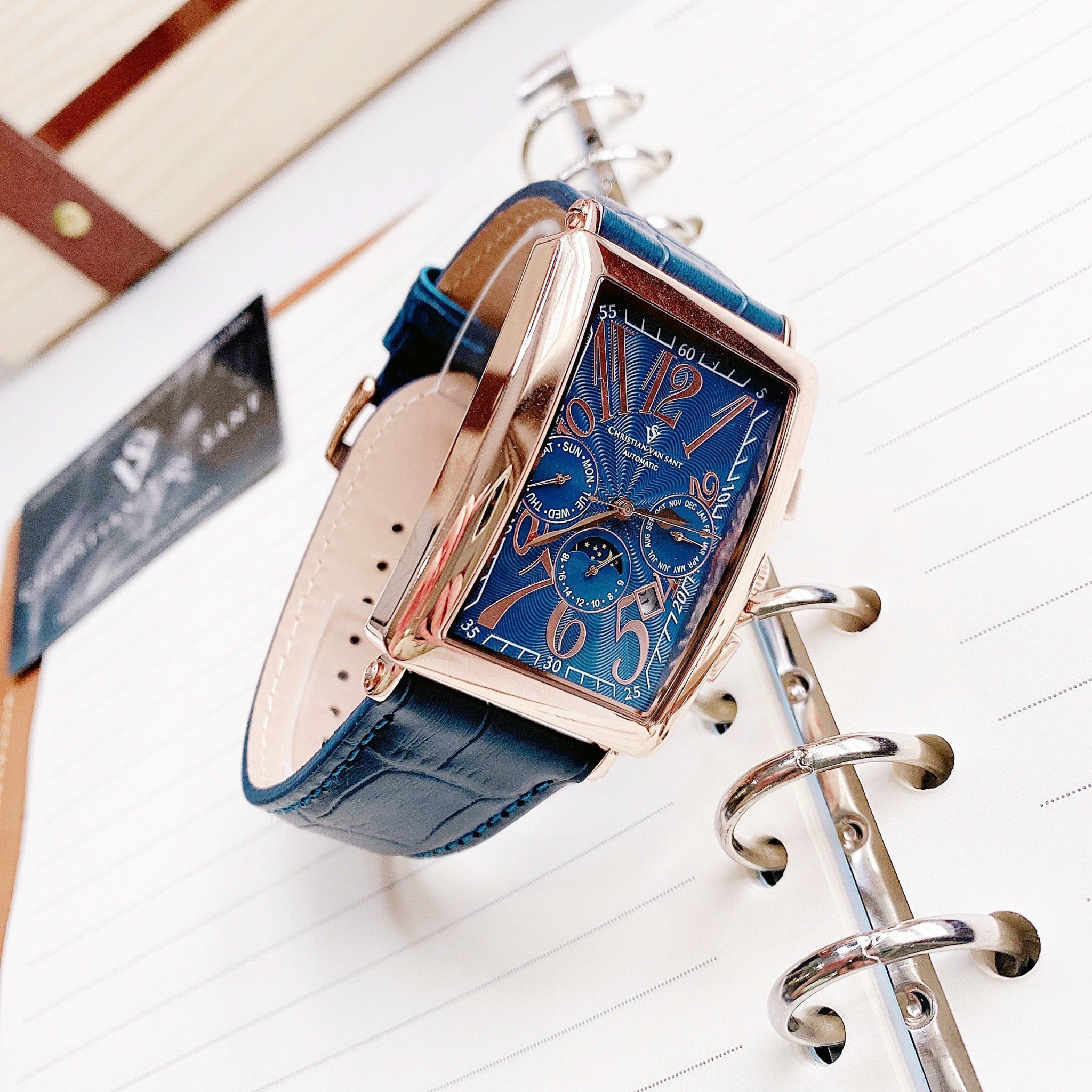 Đồng hồ Christian Van Sant Prodigy Automatic Blue Dial CV9142 – Thiết kế độc đáo, mặt xanh nổi bật, phong cách nam tính hiện đại