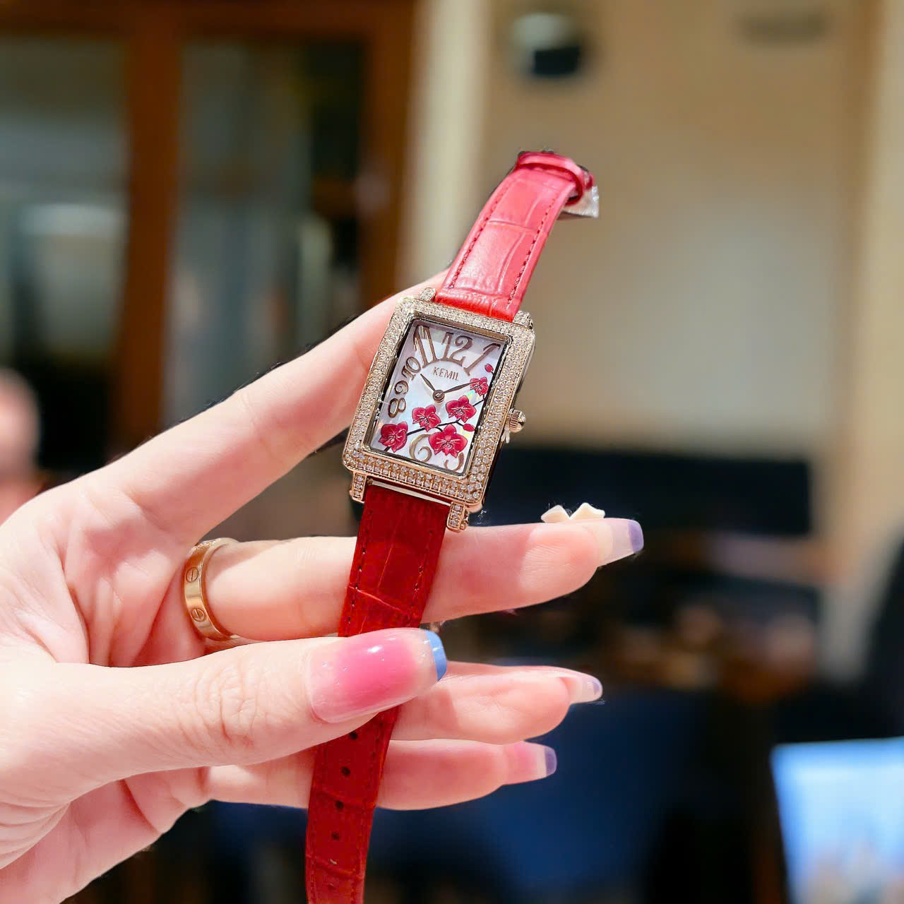 Đồng hồ nữ KEMIL KM2208-DD-T1 chính hãng