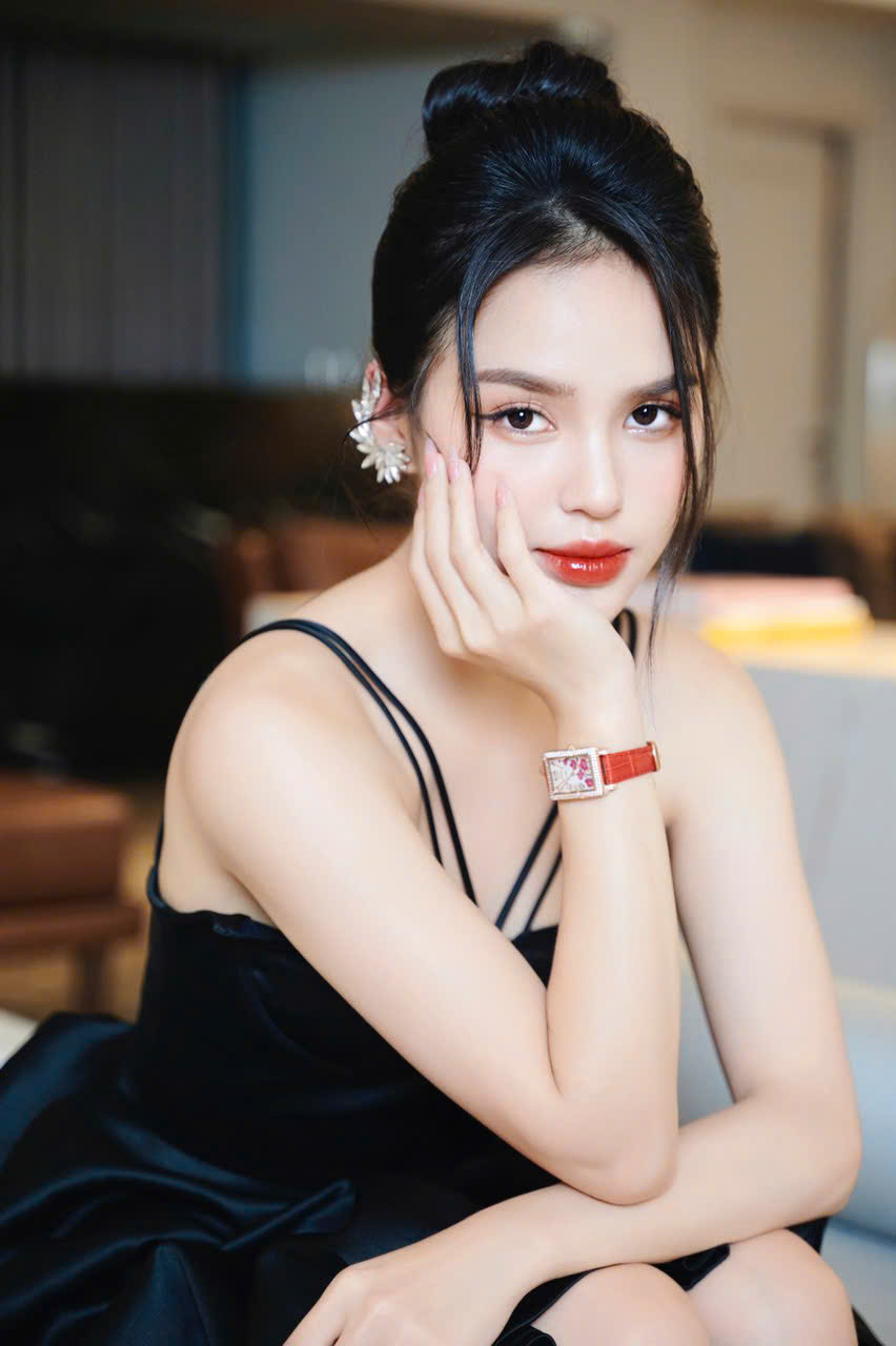 Đồng hồ nữ KEMIL KM2208-DD-T1 chính hãng