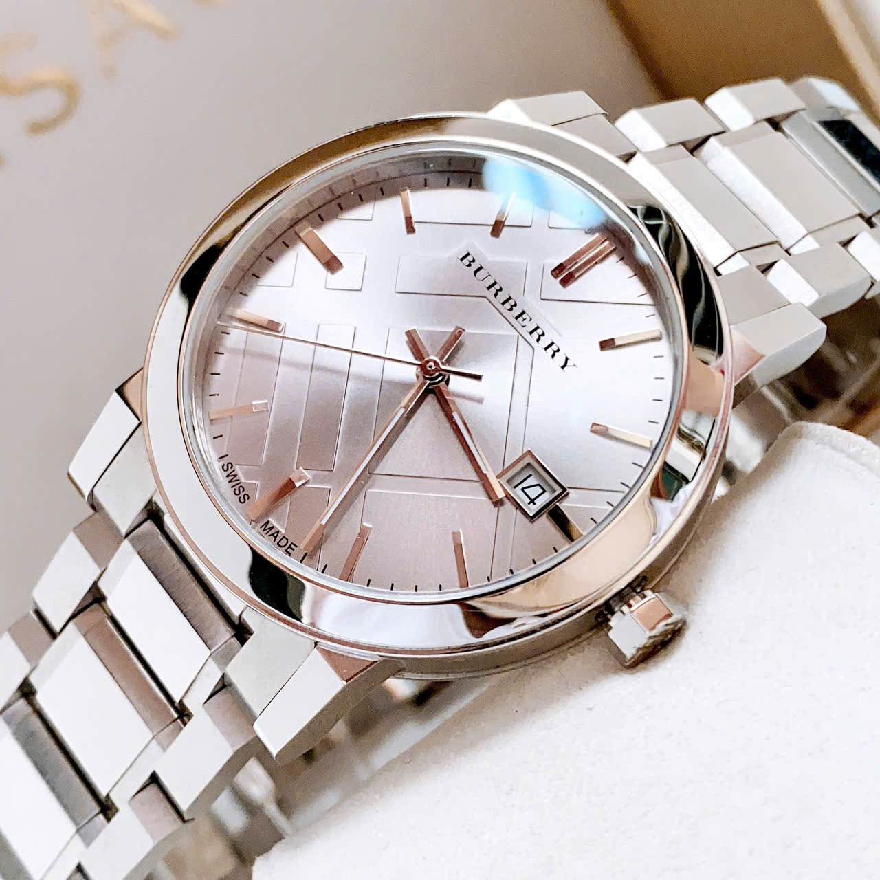 Đồng hồ Burberry Quartz BU9037 – Burberry The City