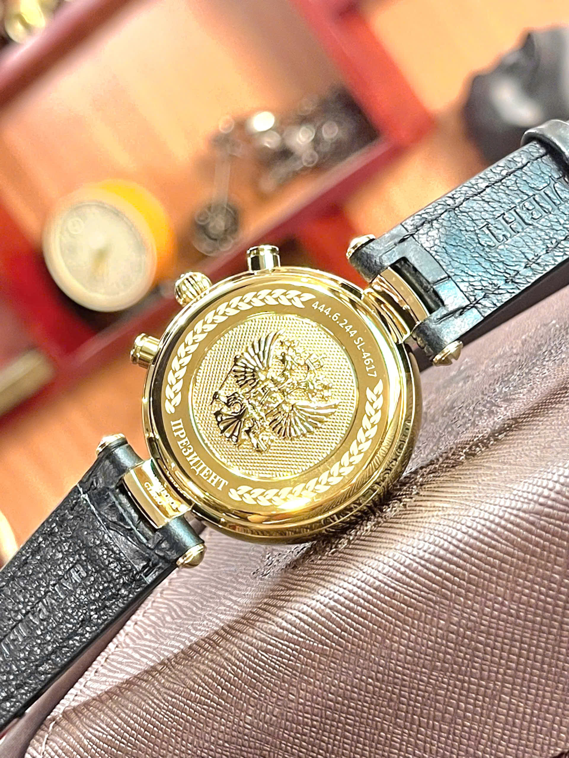 Đồng hồ Poljot Chronograph Automatic chữ ký Tổng thống – Phiên bản giới hạn đậm chất sưu tầm 252CK145