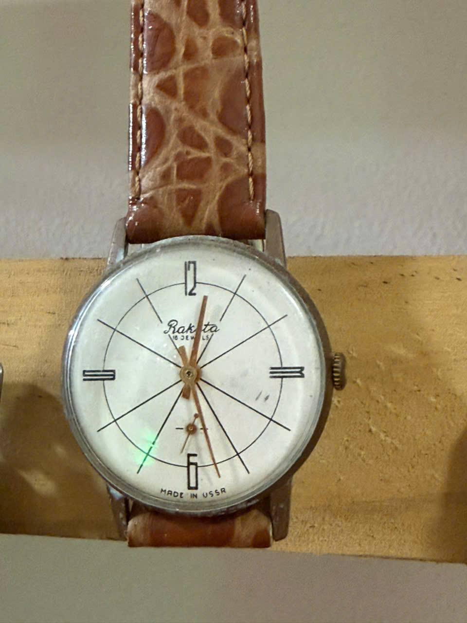 +47 Mẫu Đồng Hồ Nga Liên Xô Nổi Tiếng: Poljot, Raketa, Vostok, Luch, Slava, Pobeda