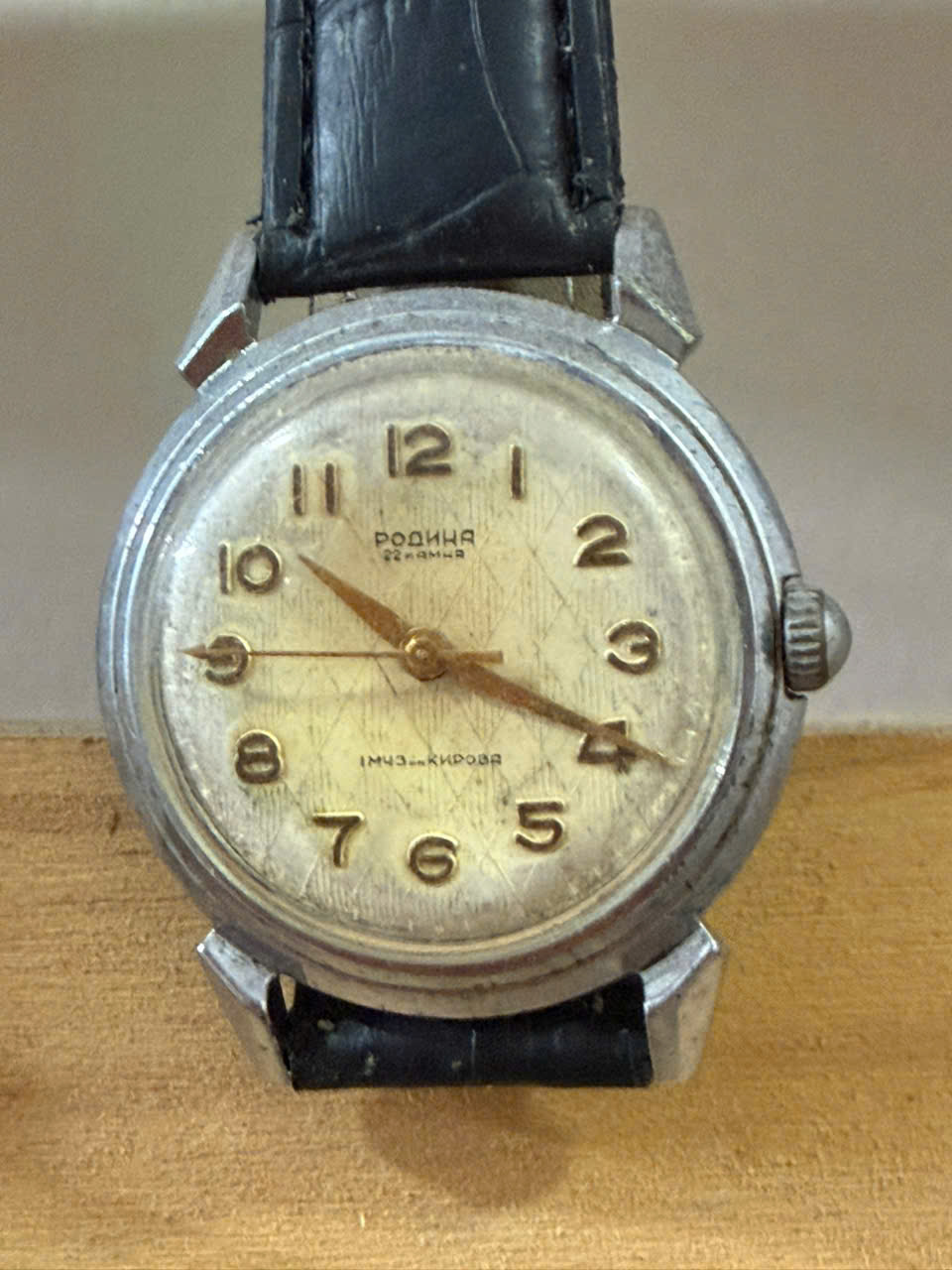 +47 Mẫu Đồng Hồ Nga Liên Xô Nổi Tiếng: Poljot, Raketa, Vostok, Luch, Slava, Pobeda
