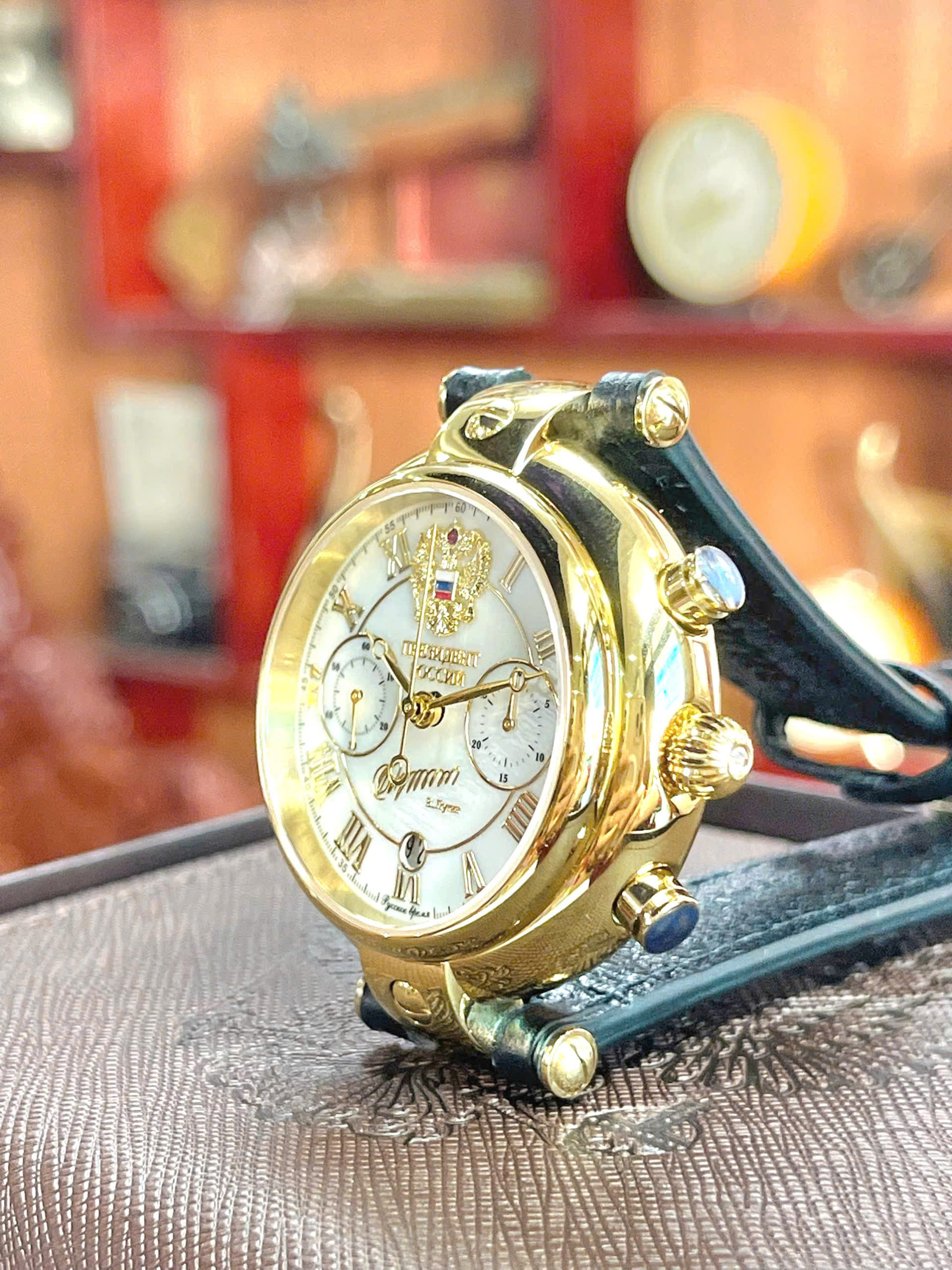 Đồng hồ Poljot Chronograph Automatic chữ ký Tổng thống – Phiên bản giới hạn đậm chất sưu tầm 252CK145