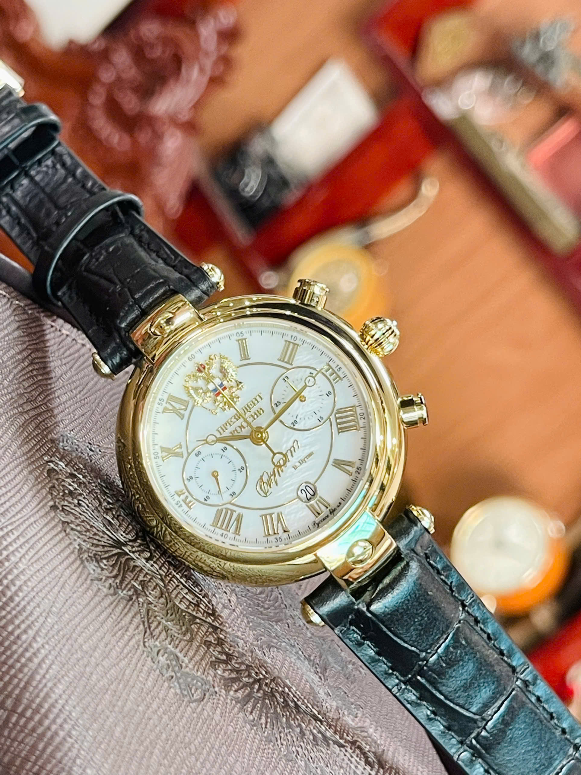 Đồng hồ Poljot Chronograph Automatic chữ ký Tổng thống – Phiên bản giới hạn đậm chất sưu tầm