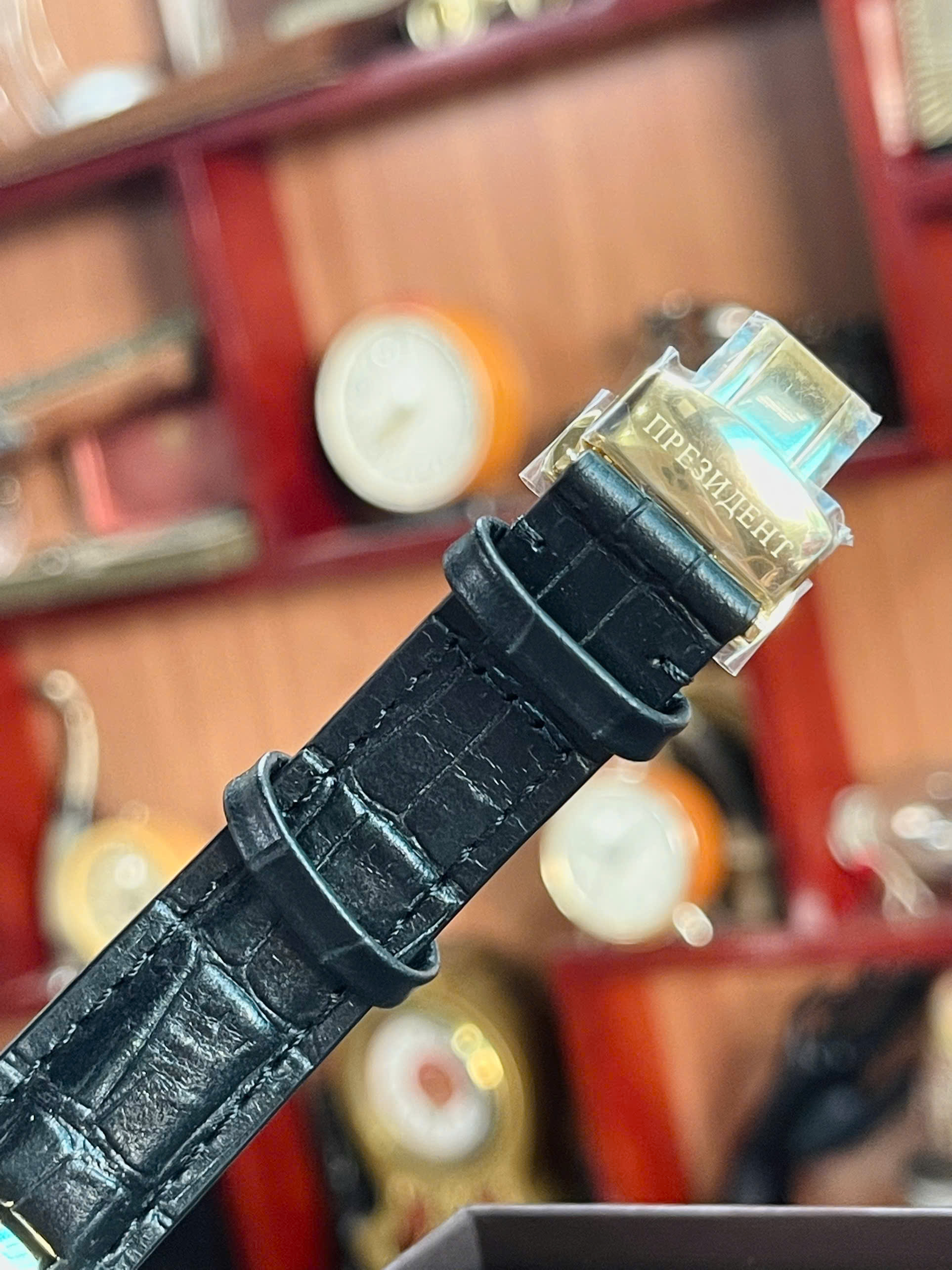 Đồng hồ Poljot Chronograph Automatic chữ ký Tổng thống – Phiên bản giới hạn đậm chất sưu tầm