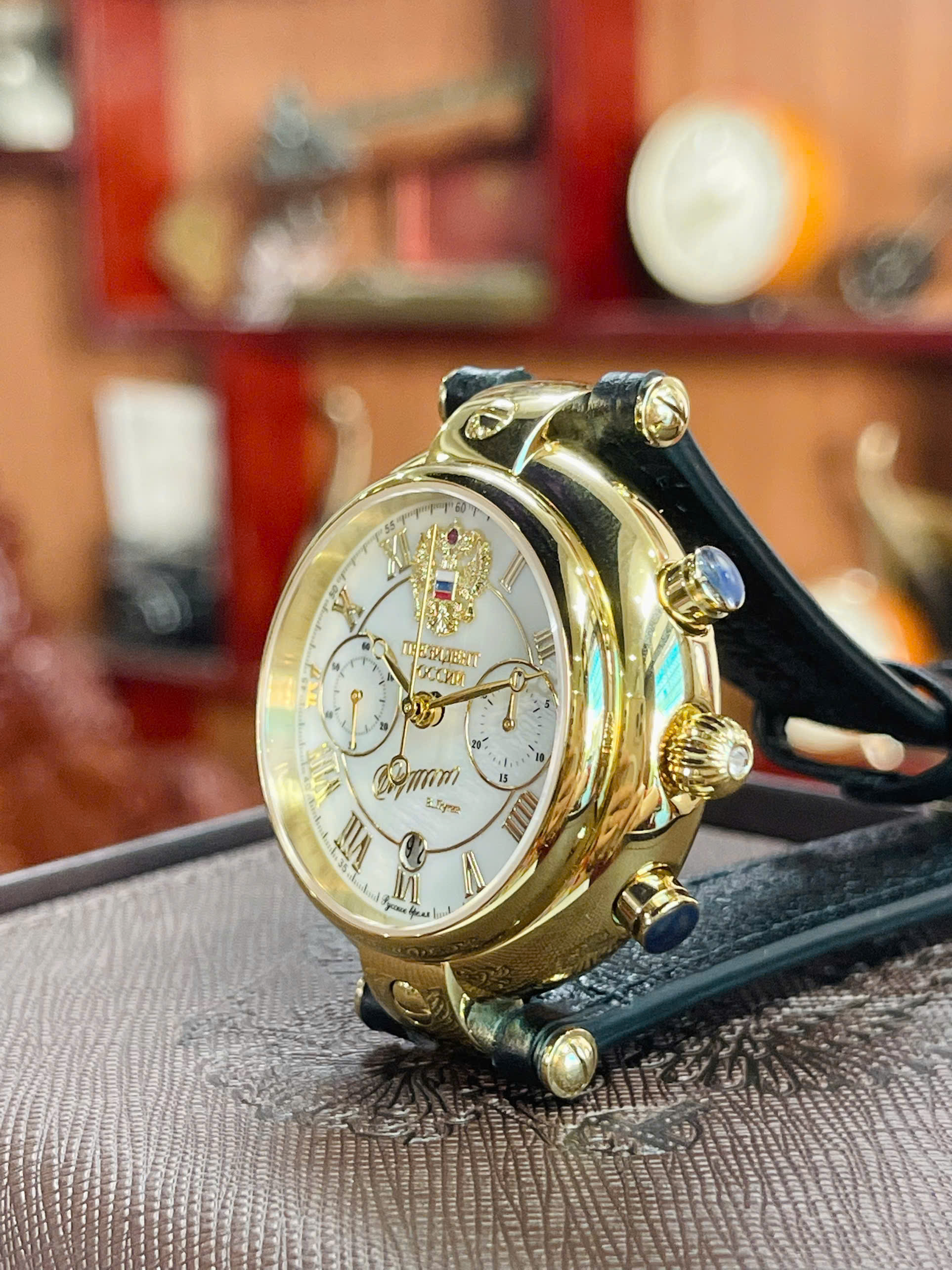 Đồng hồ Poljot Chronograph Automatic chữ ký Tổng thống – Phiên bản giới hạn đậm chất sưu tầm