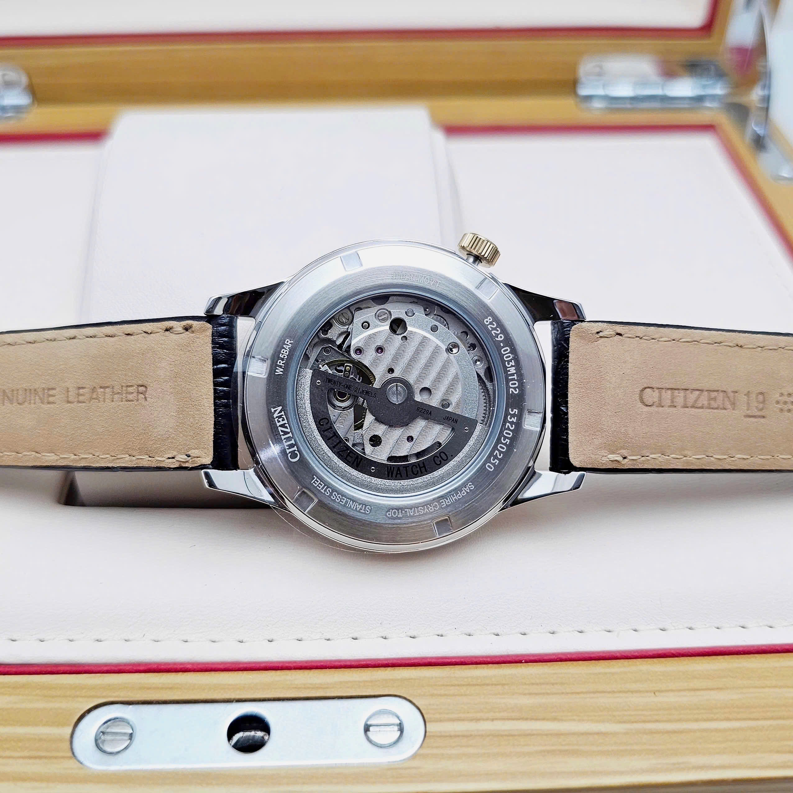 Đồng Hồ Citizen Automatic Mechanical Open Heart NH9136-02L – Sang trọng, cổ điển và đầy cuốn hút