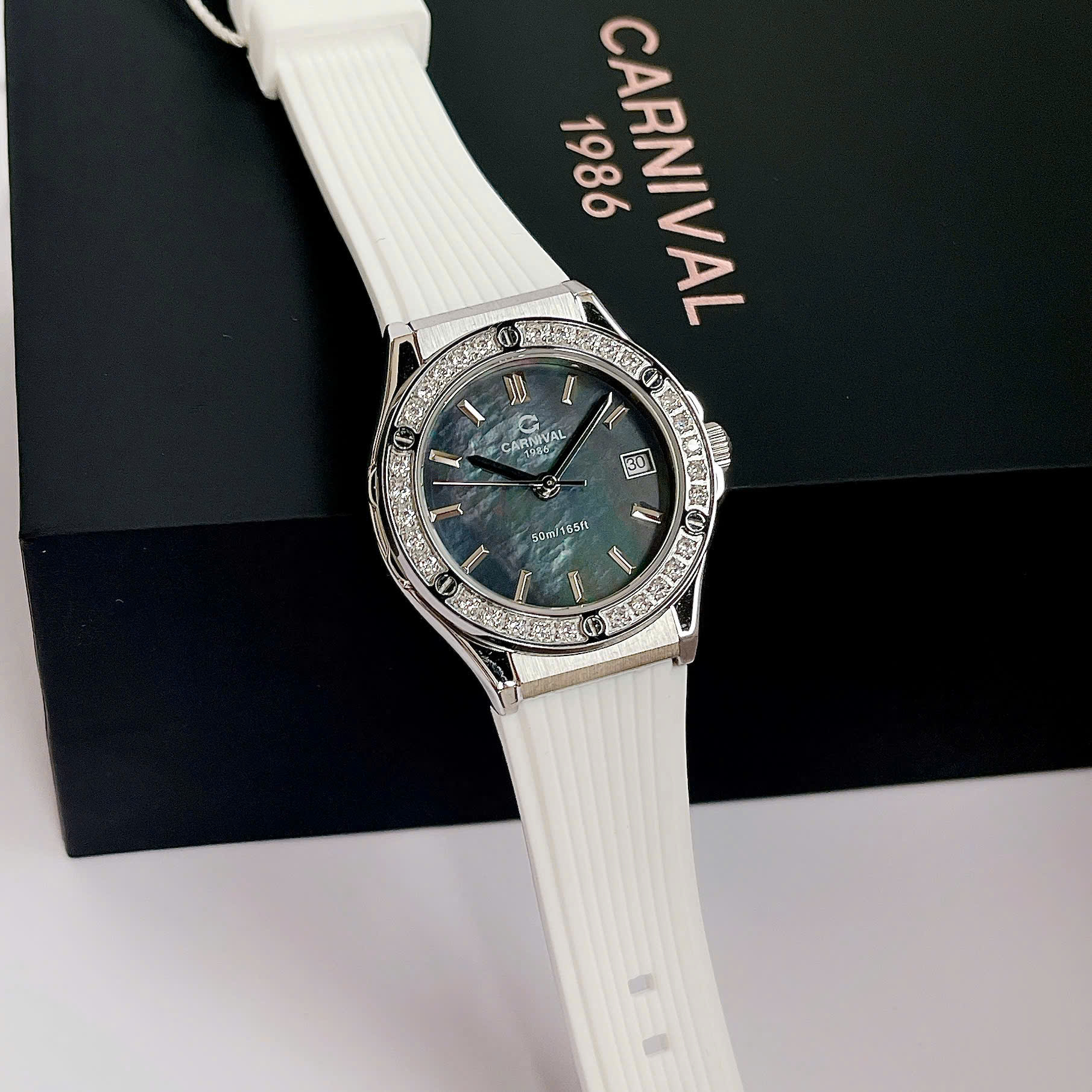 Đồng hồ Carnival 8168L2-VT-DCS-DK1 – Sang trọng, trẻ trung và hiện đại
