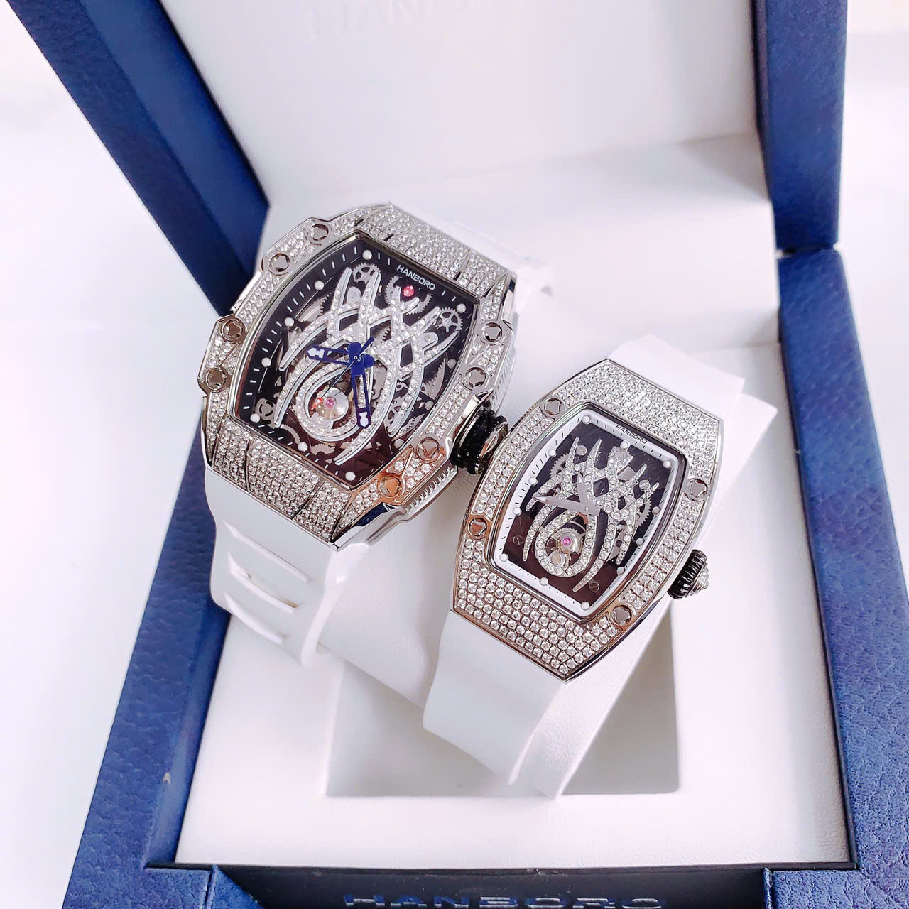 Đồng Hồ HANBORO BY HUBOLER 922 & 975 – Cặp Đôi Sang Trọng, Đỉnh Cao Thiết Kế Nội Địa