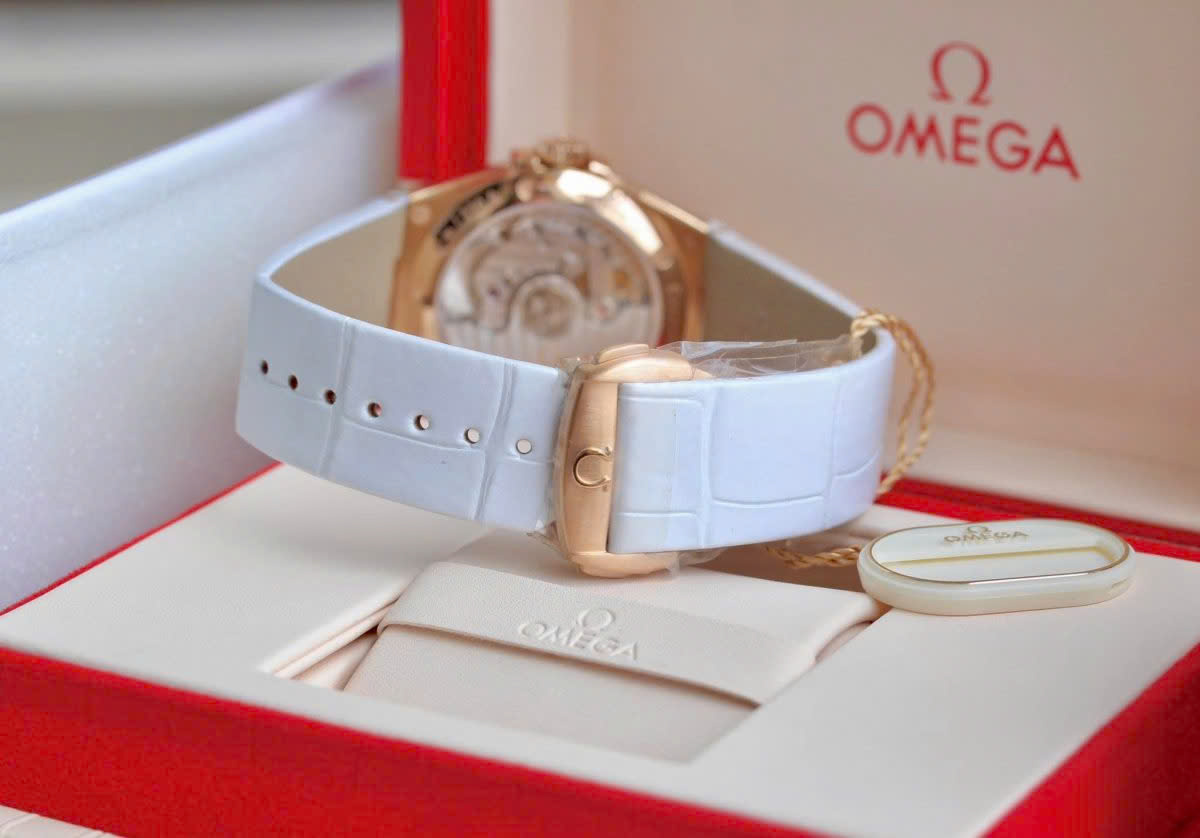 Đồng hồ Omega Constellation 123.58.35.20.55.003 35mm – Tuyệt tác kết hợp giữa vàng nguyên khối và kim cương