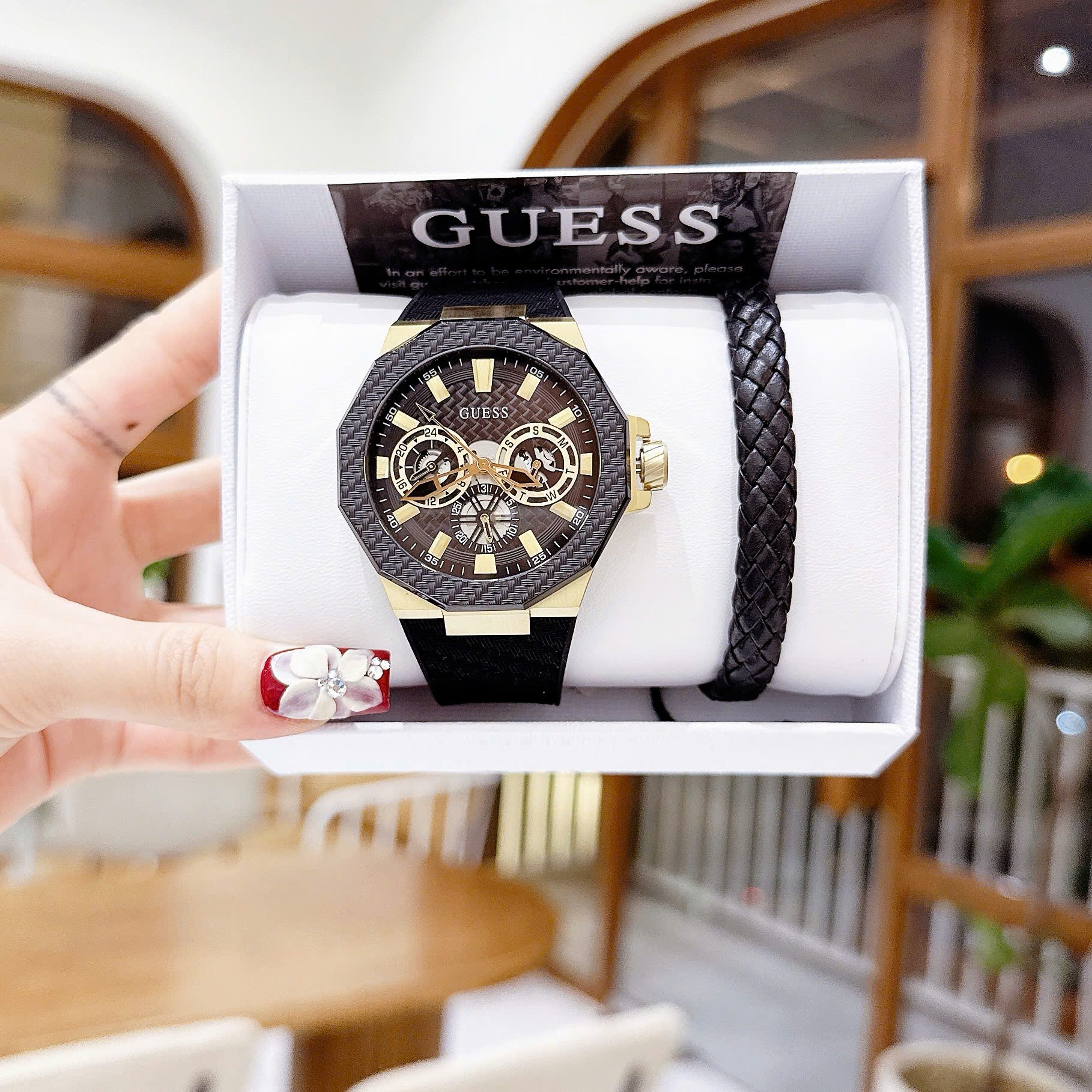 Đồng Hồ Guess 2025 Dây Silicon – Phong Cách Thể Thao Mạnh Mẽ, Nam Tính