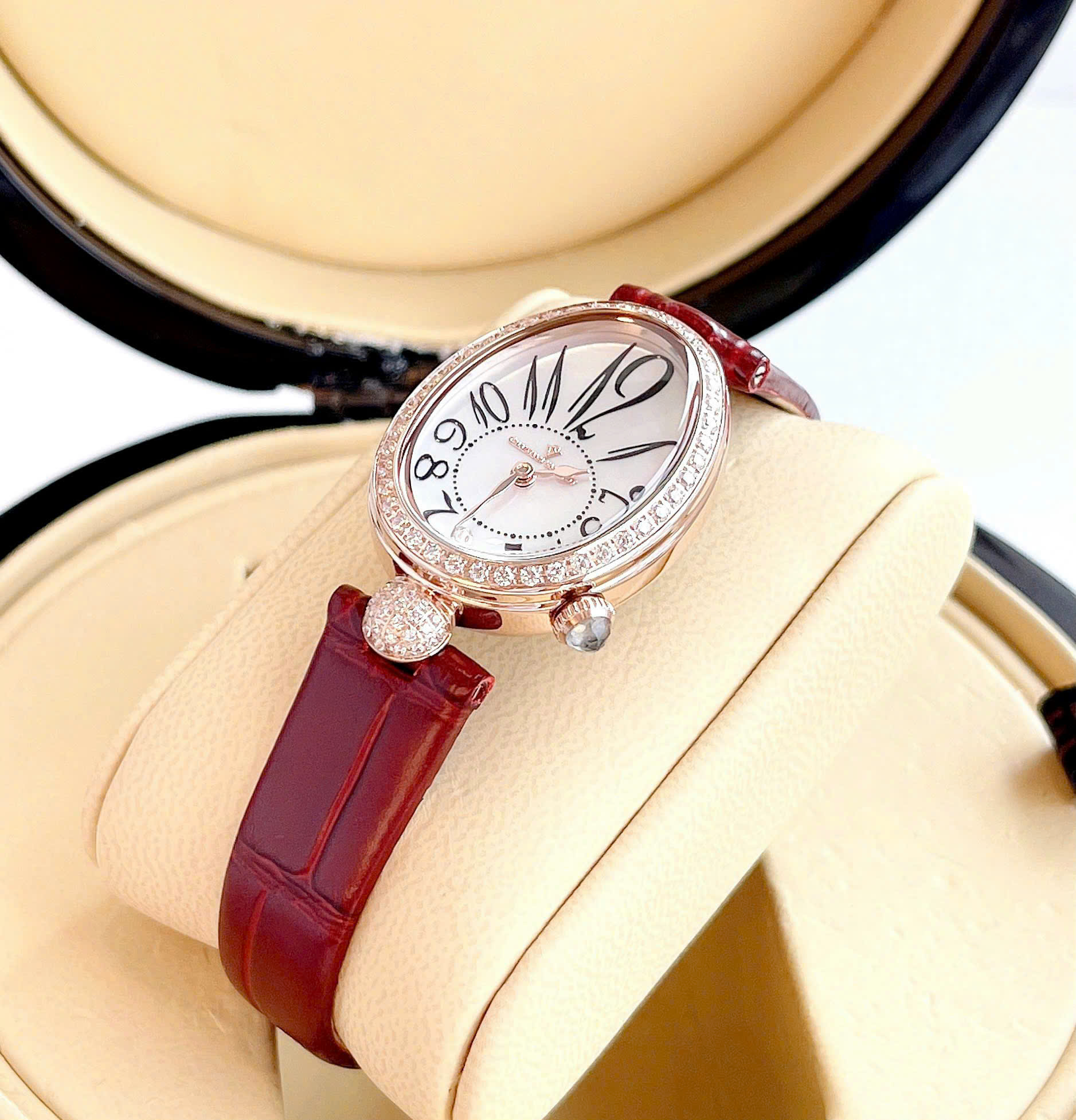 Đồng hồ Christian Van Sant Florentine – Vẻ đẹp kiêu sa tựa Breguet Reine