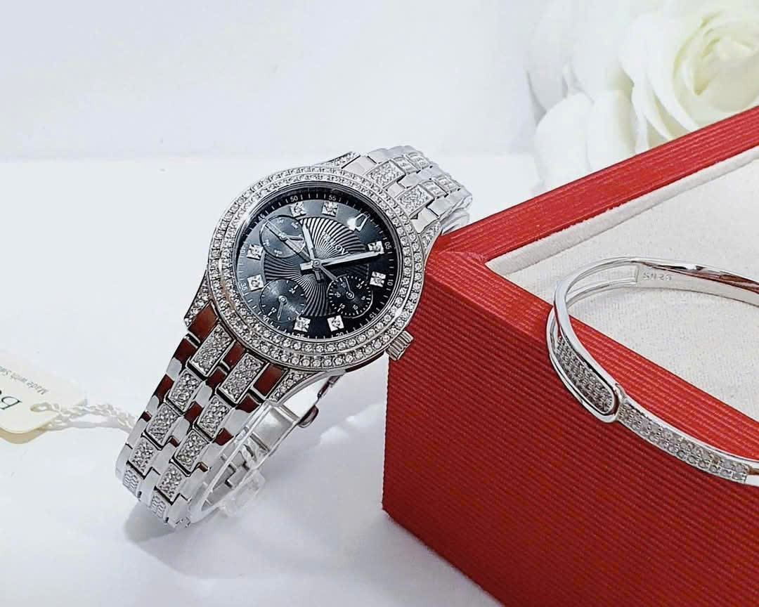 Bulova 96N110 – Tuyệt phẩm đồng hồ nữ đính đá sang trọng và tinh tế, vẻ đẹp vượt xa ảnh chụp