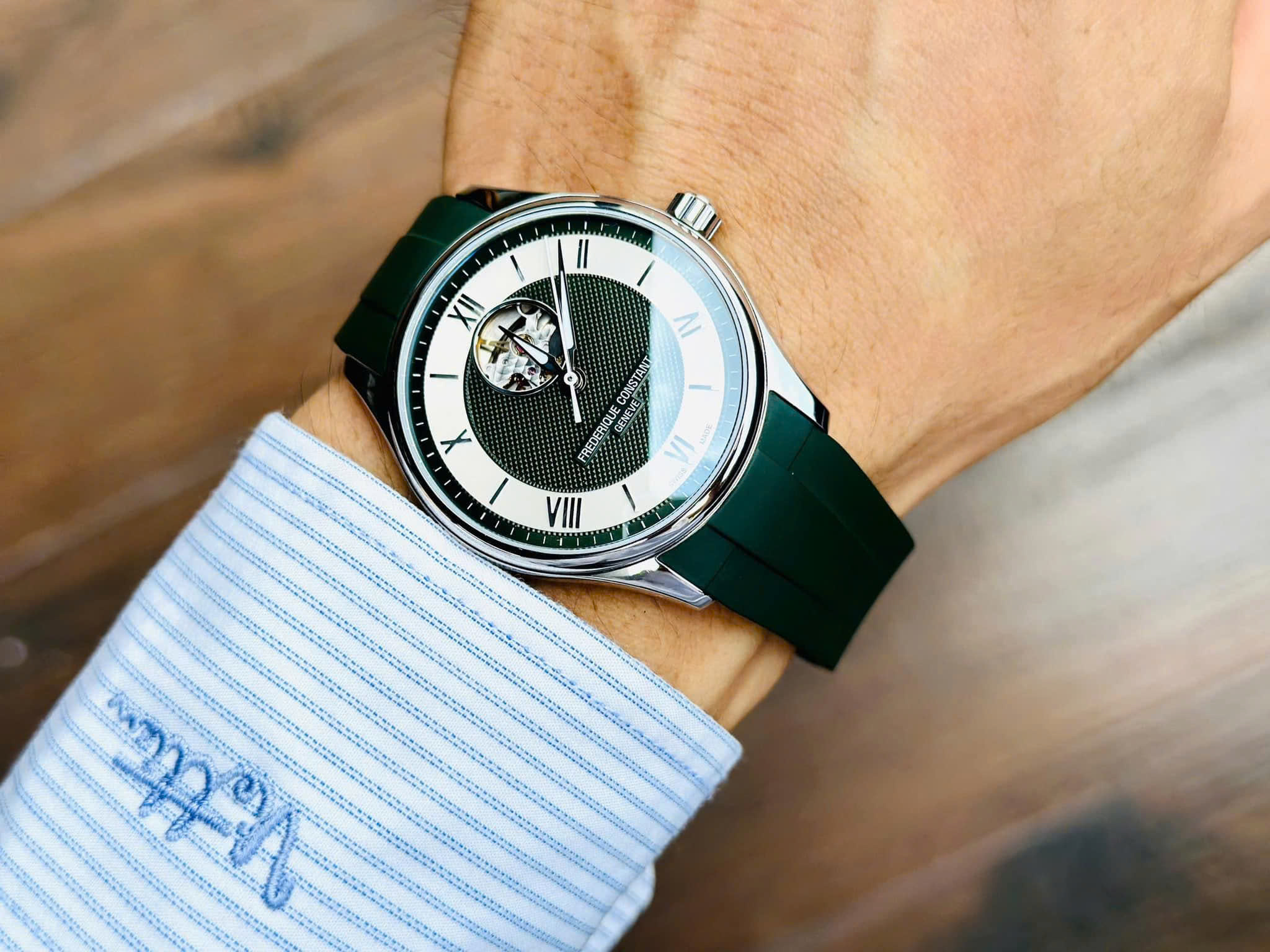 Đồng Hồ Frederique Constant FC-310MBRW5B6 Classic Open Heart – Phiên Bản Giới Hạn Dành Riêng Cho Nhật Bản