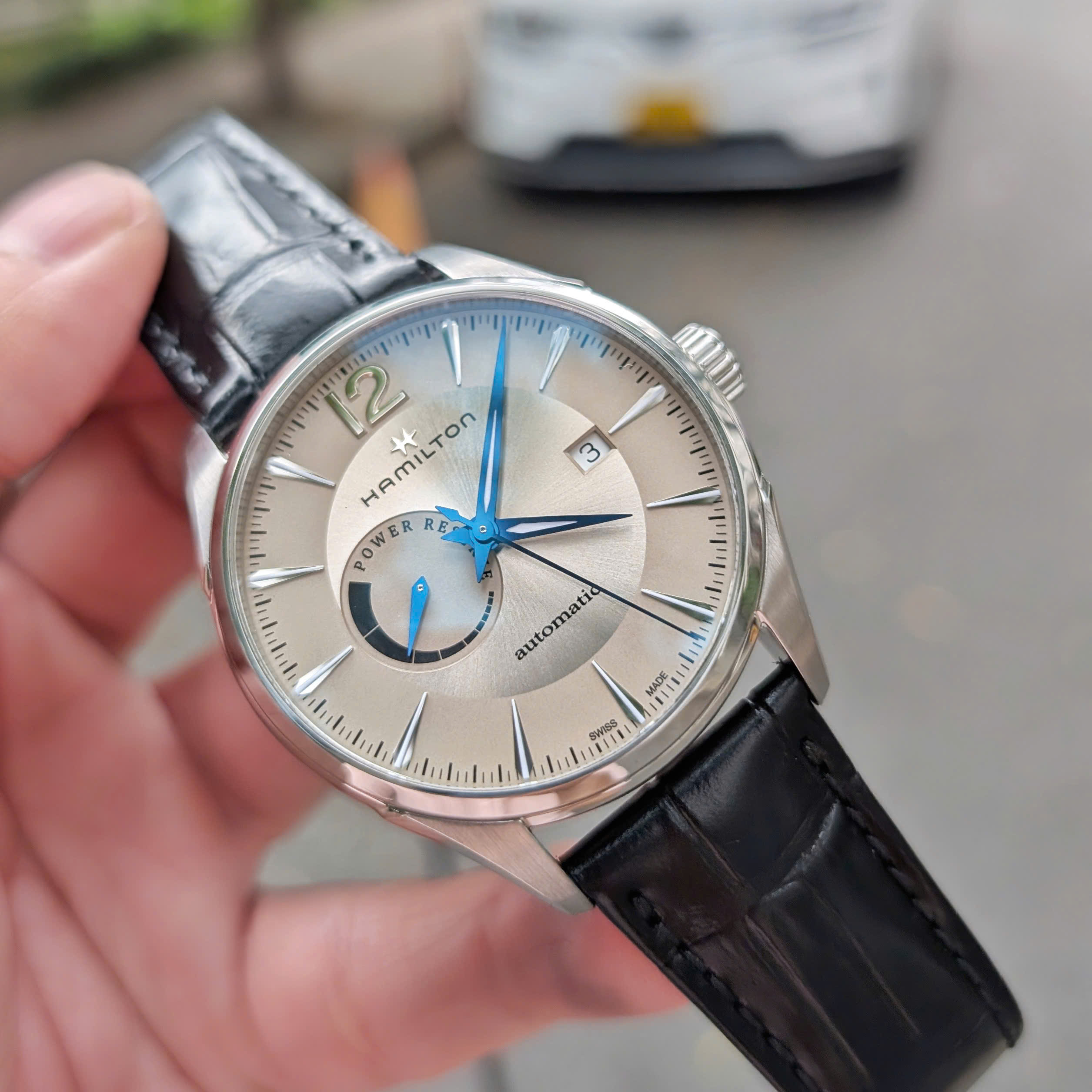 ĐỒNG HỒ Hamilton Jazzmaster Power Reserve Special Edition – Cỗ máy thời gian sang trọng với linh hồn cơ học đỉnh cao
