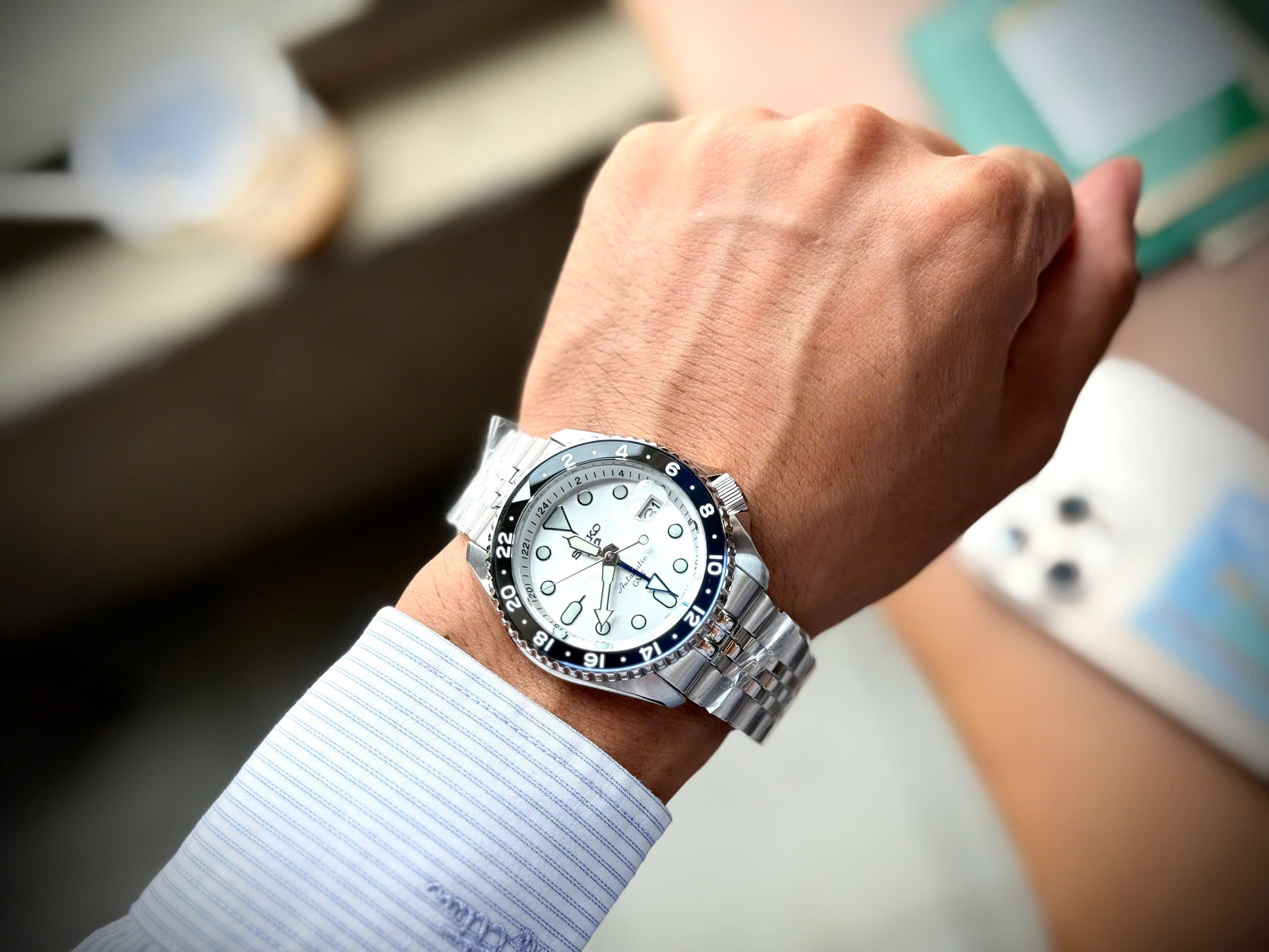 Đồng hồ Seiko Sport GMT SSK033K1 – Mạnh Mẽ Vượt Thời Gian