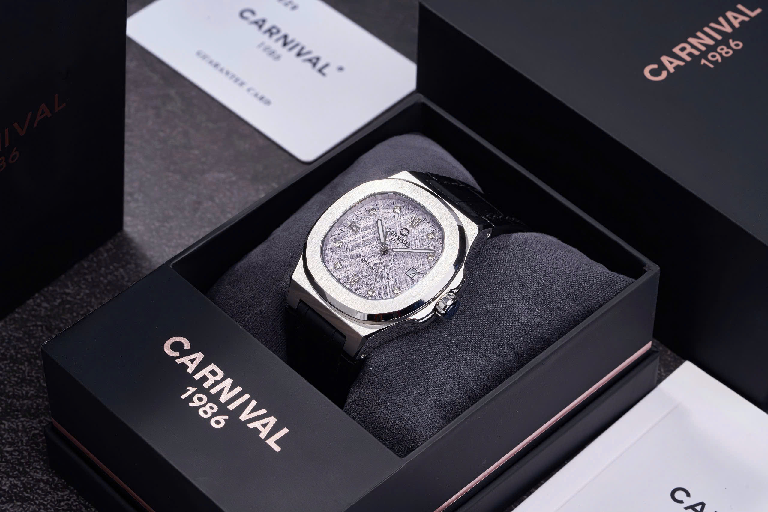 Đồng Hồ Carnival 8160G-VT-DD-TT – Siêu Phẩm Nautilus Mặt Thiên Thạch Tím Sang Huyền Bí